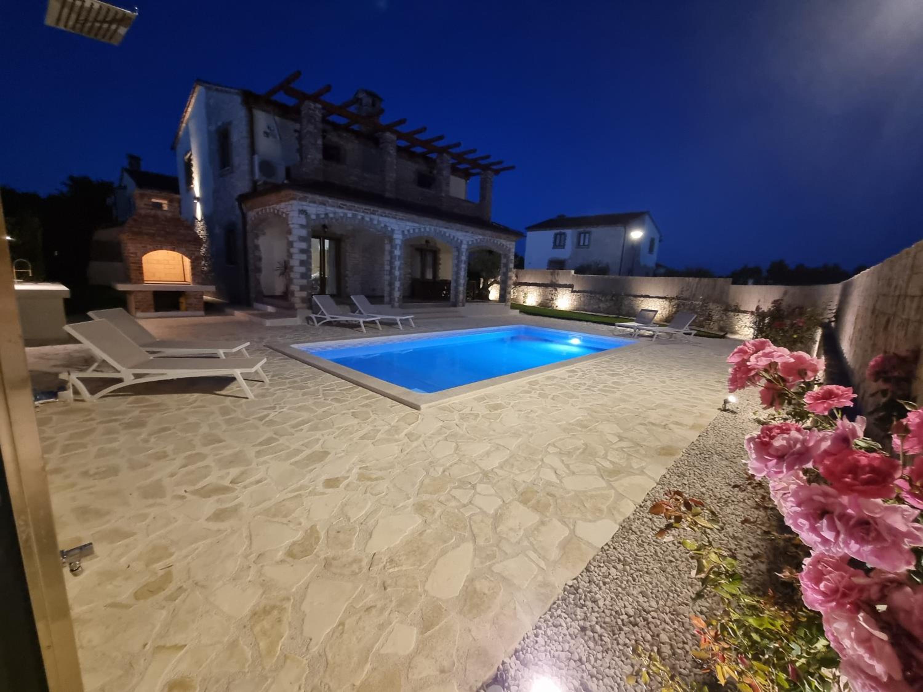 Villa Brioni with pool by Rentistra view 5