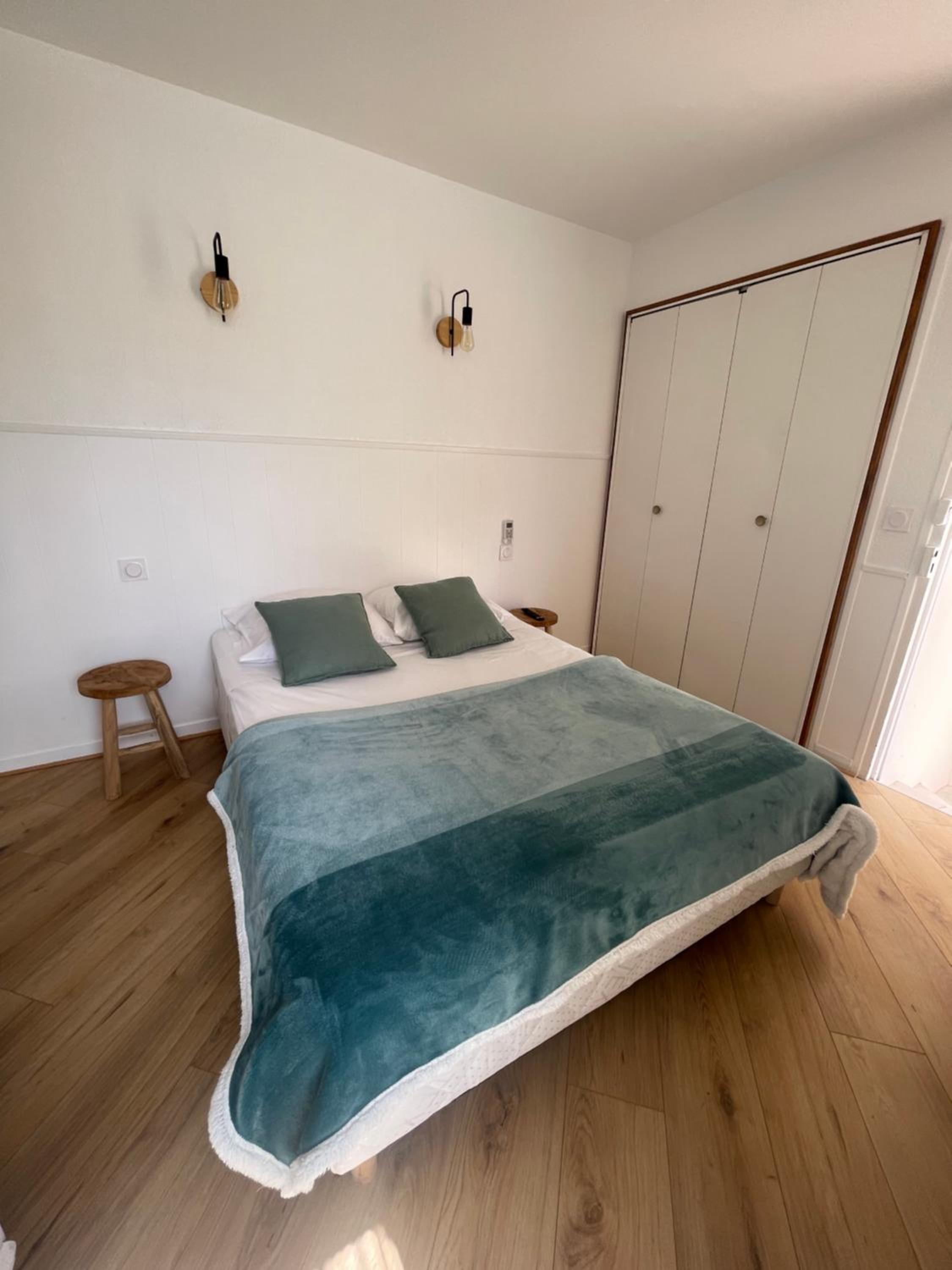 Ezz'Hotel Canet view 3