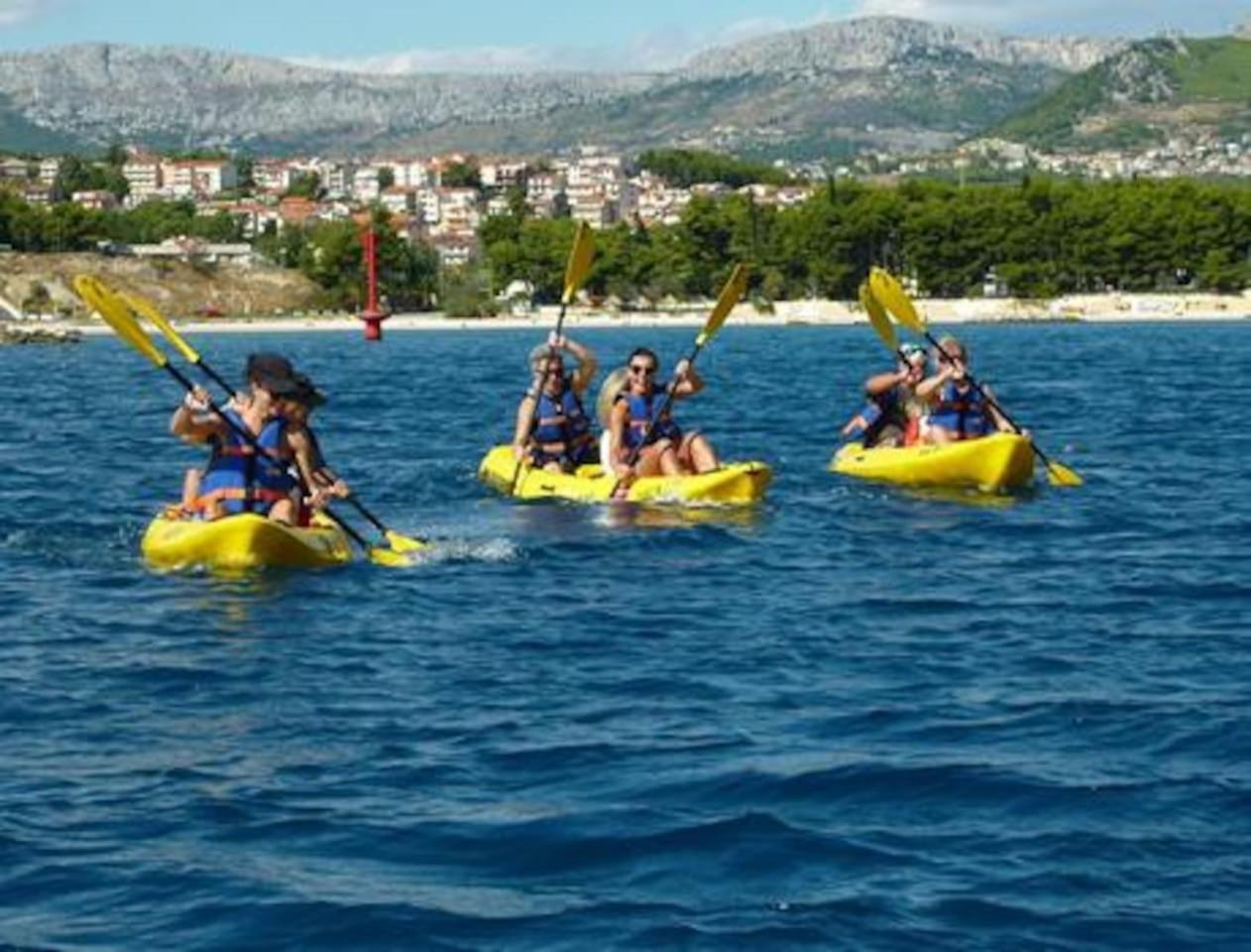 Apartments near beach Trstenik with secure parking view 5