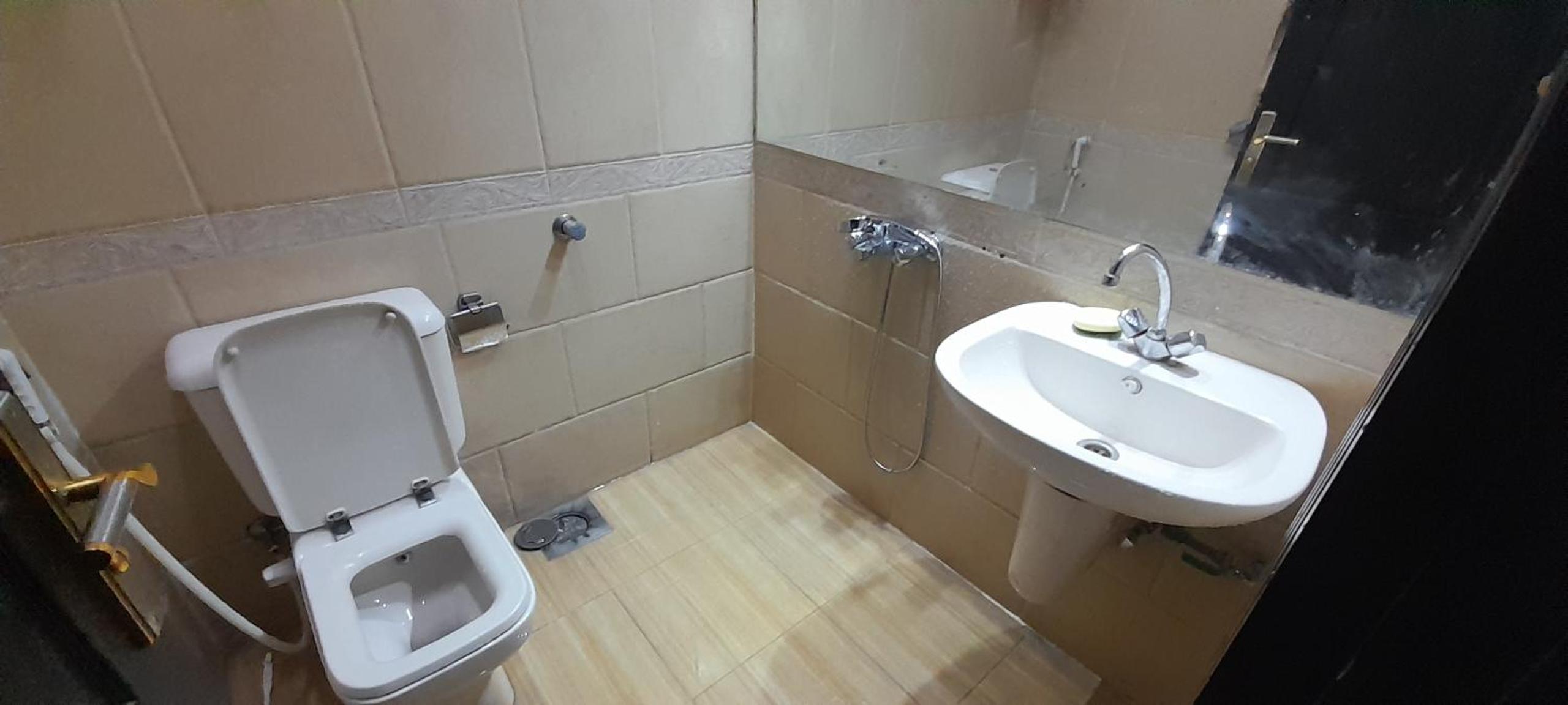 Rooms, shared apartment with a separate private entrance in Nasr City,Cairo,Egypt near the new Malaysian students building, the Abana, Al-Fajr Institute fo