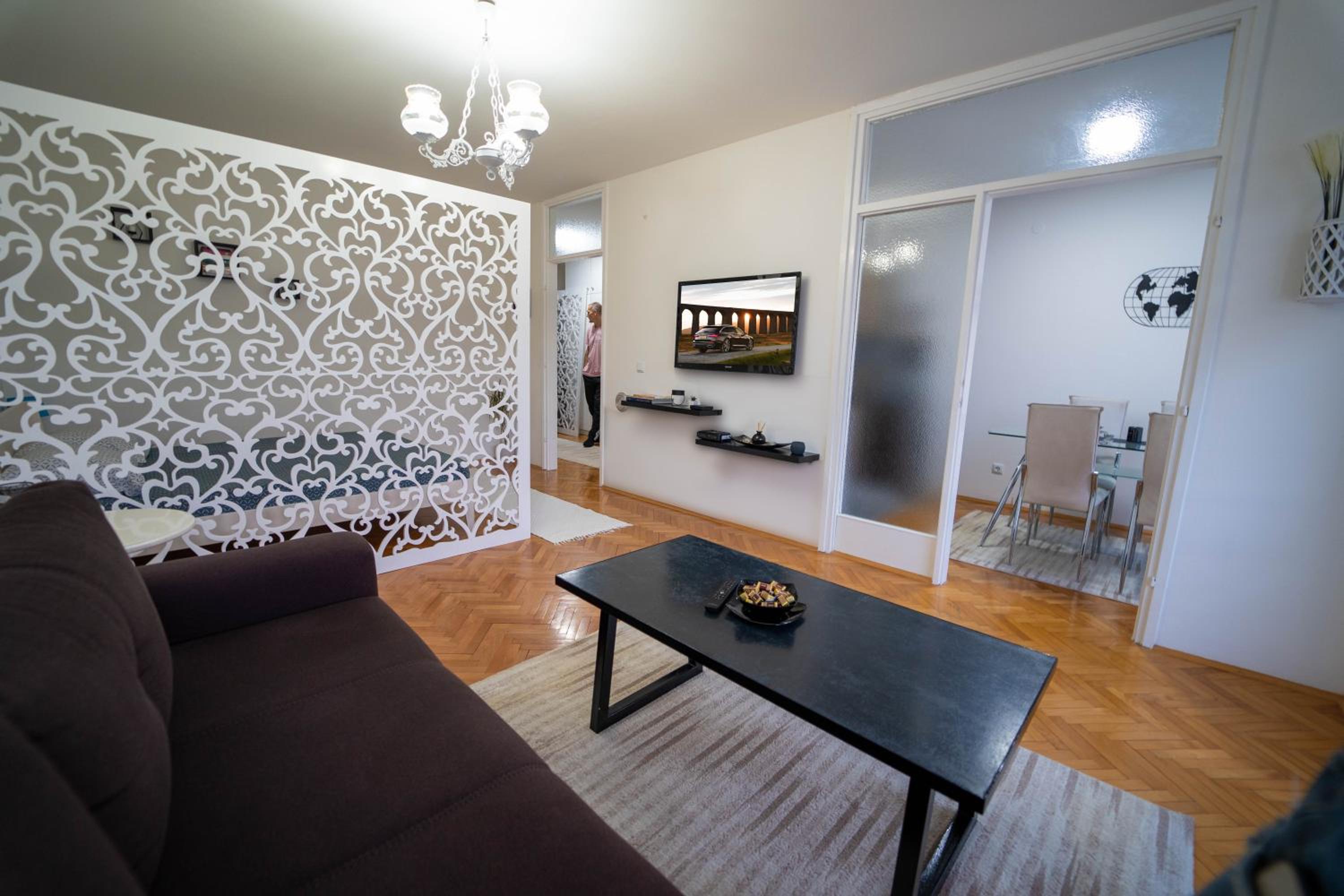 Park Apartment