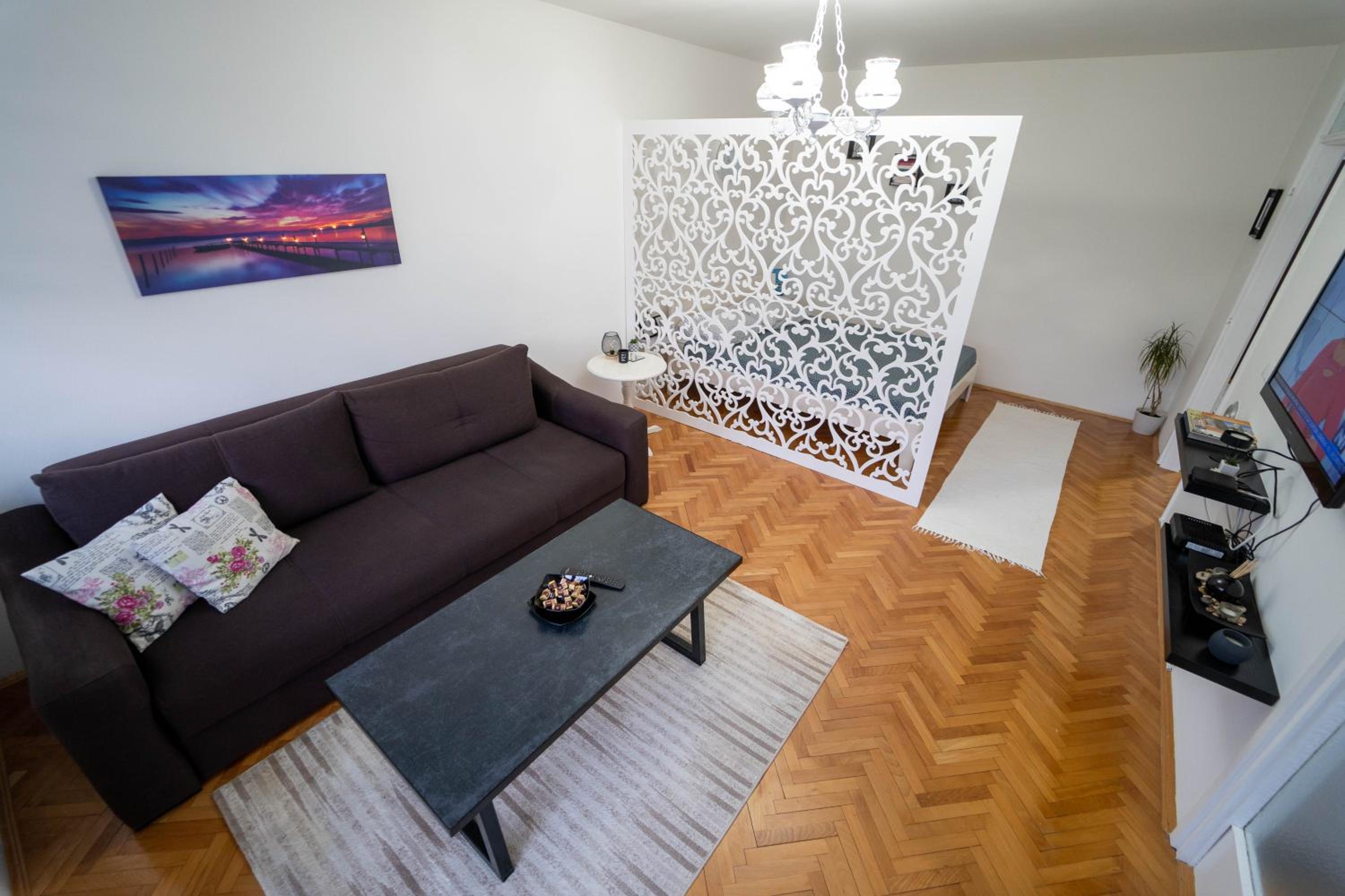 Park Apartment