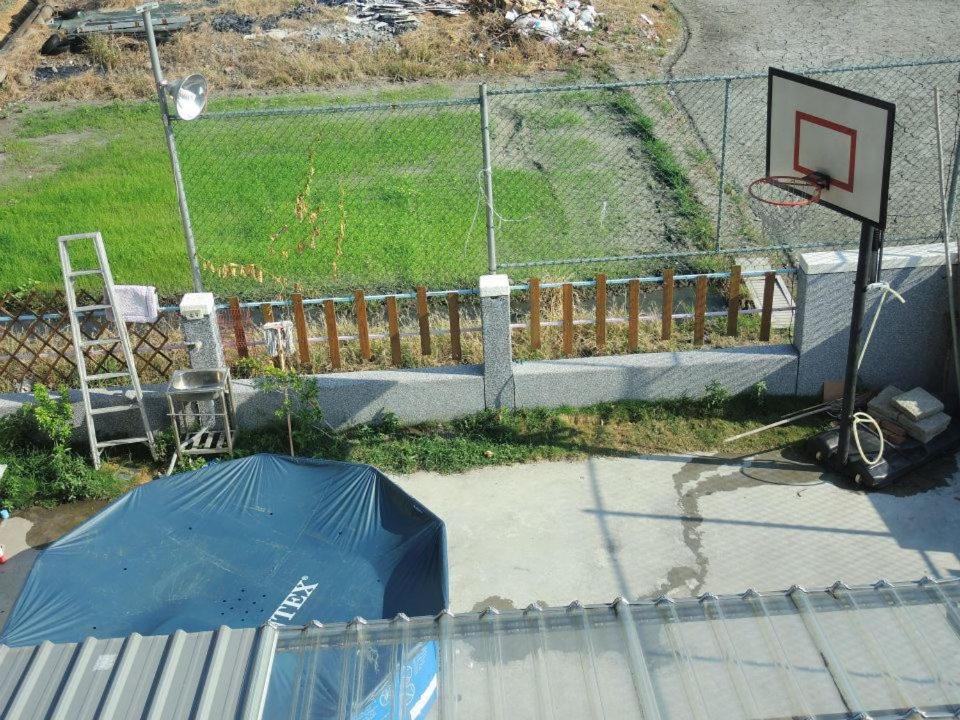 Photo 10