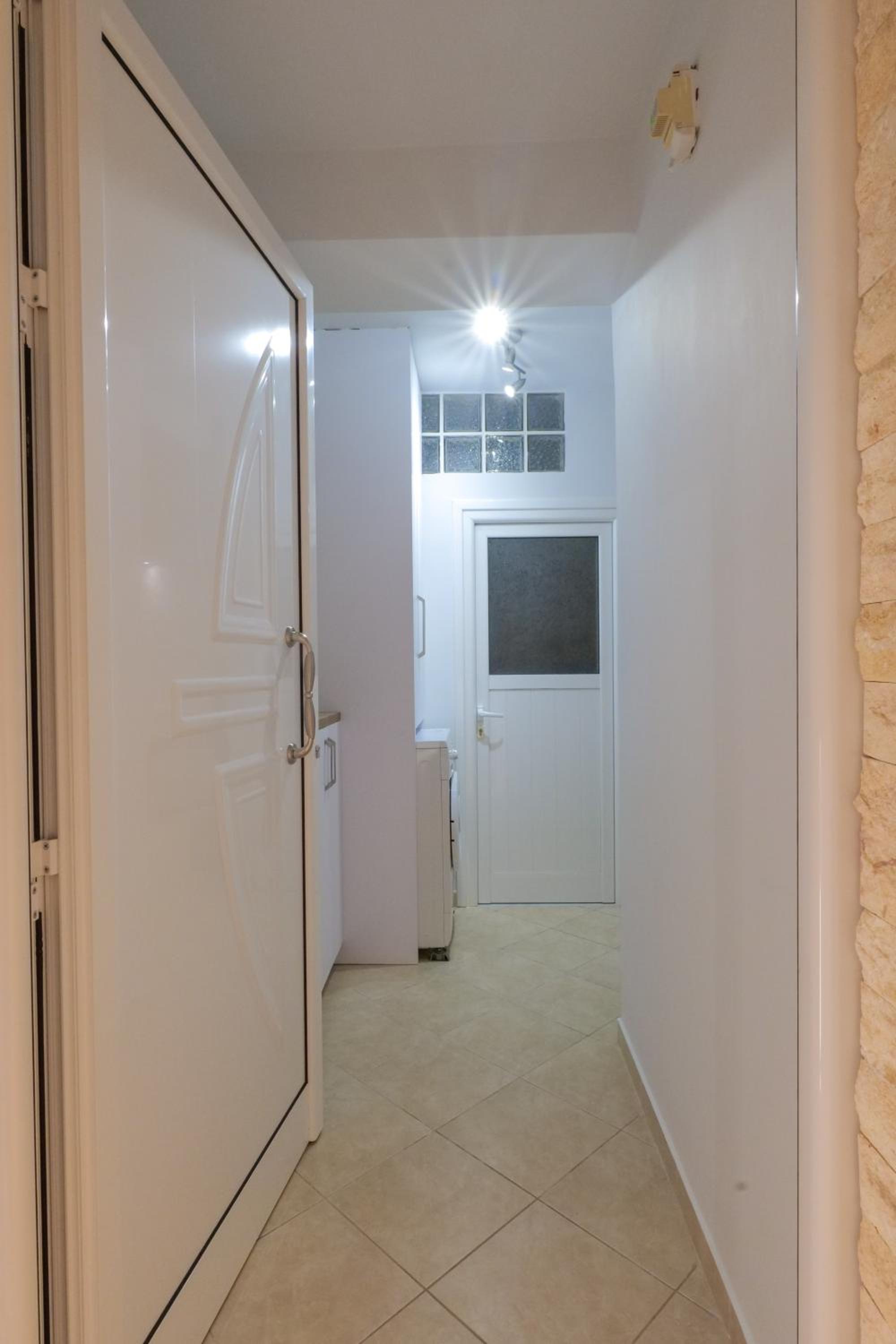 ILYRIA Apartment