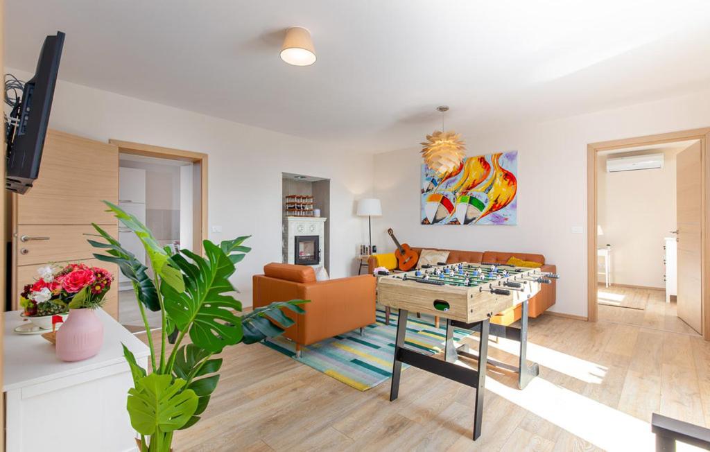 NINA ROSE boutique villa