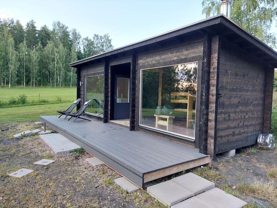 Villa Mustalahti