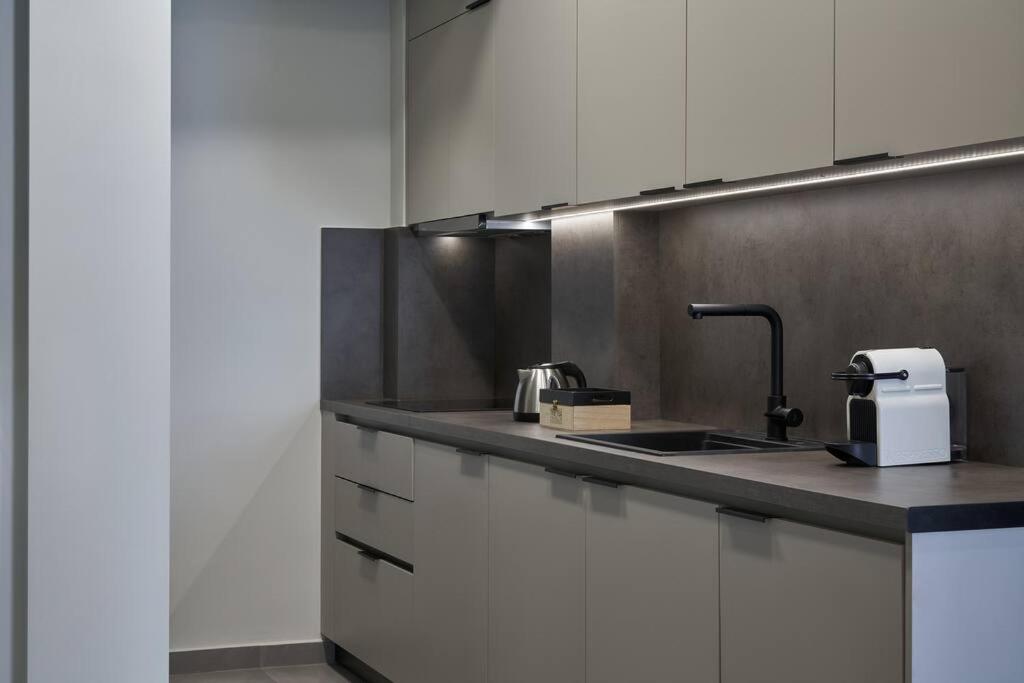 Little Gem: Modern Urban Retreat
