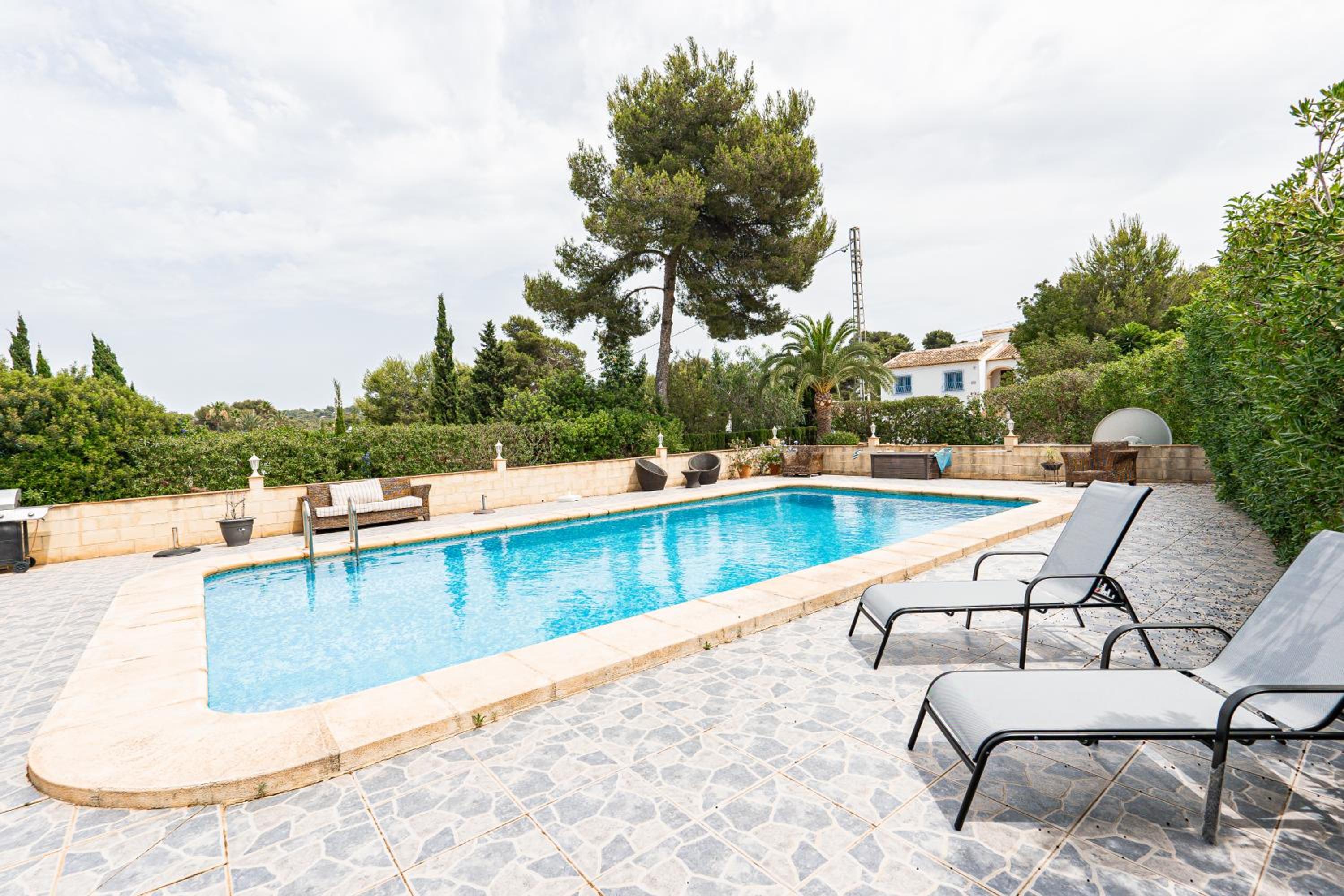 Casa María Top Floor Studio Apartment with Swimming Pool