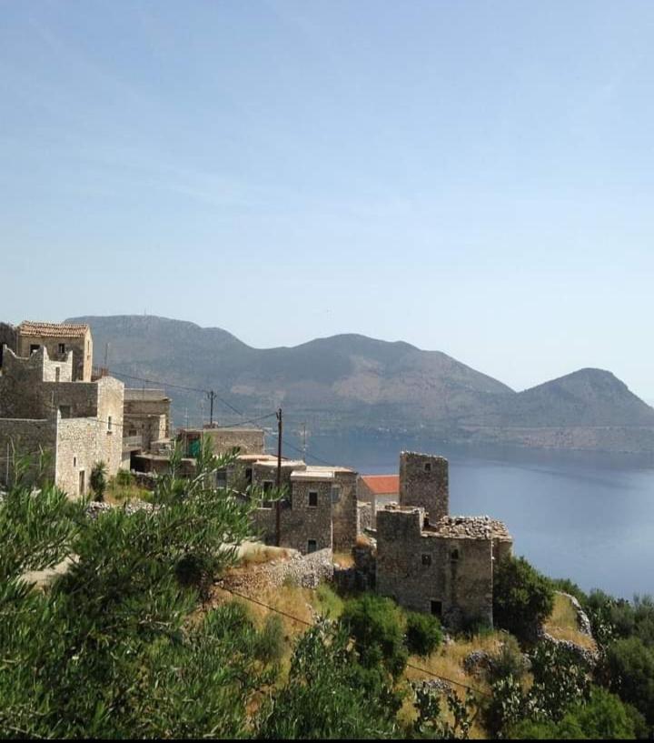 Mani Stevi Home view 3