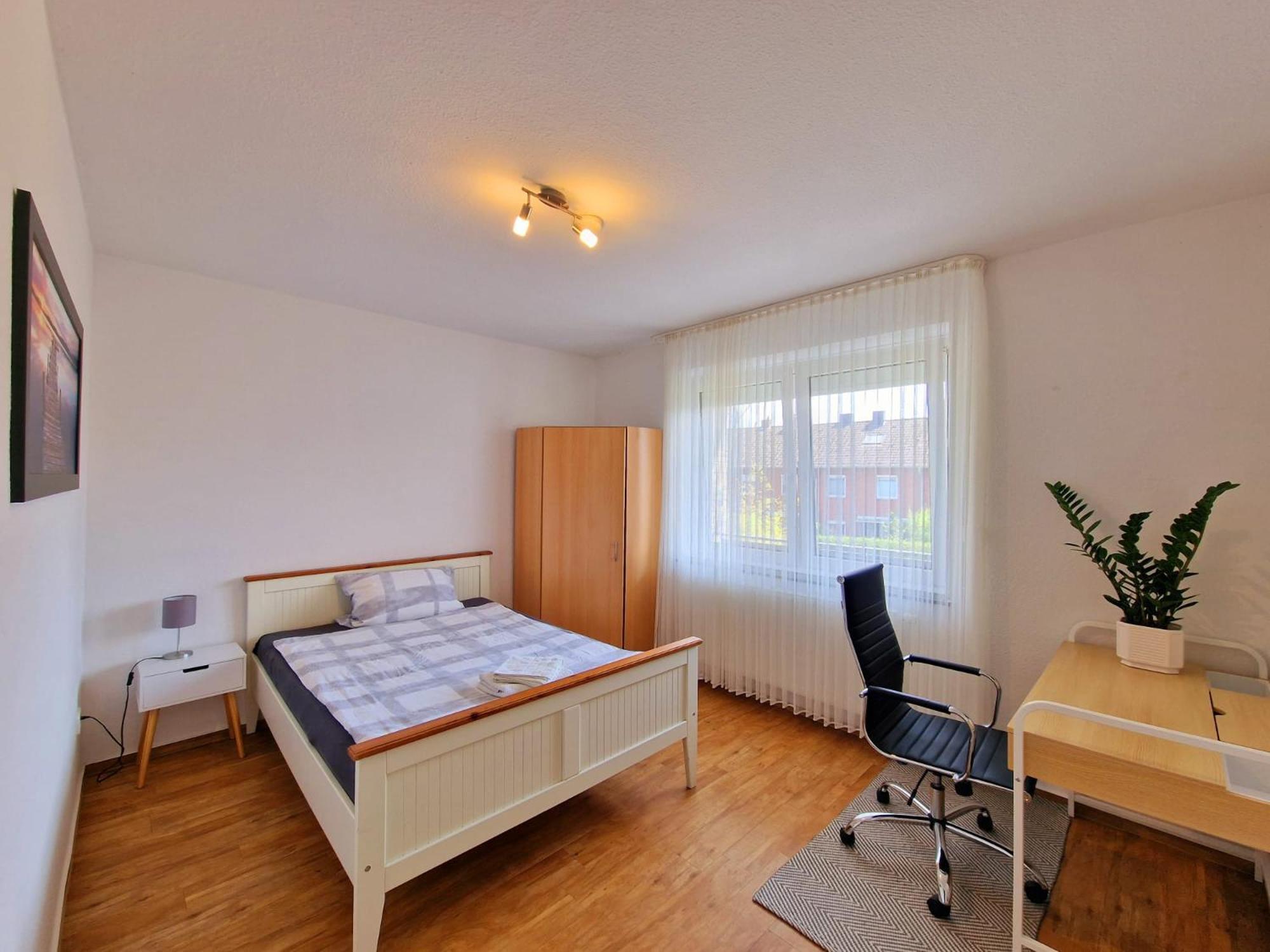 Exklusive Ferienwohnung2 Meppen, Balkon, Kuche, Waschmaschine - Property Image 2