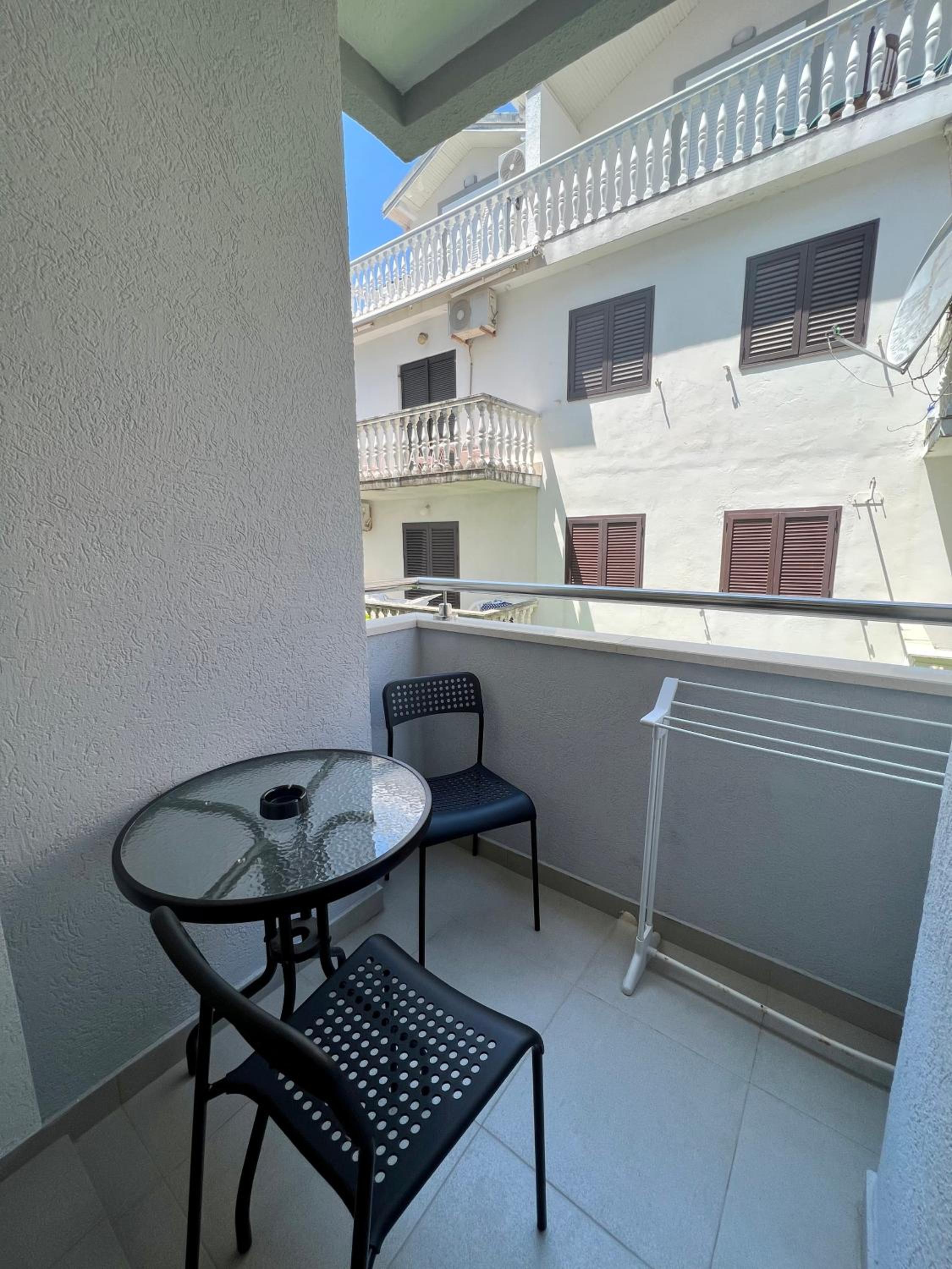 Apartments Sirena - Modern stay with free parking