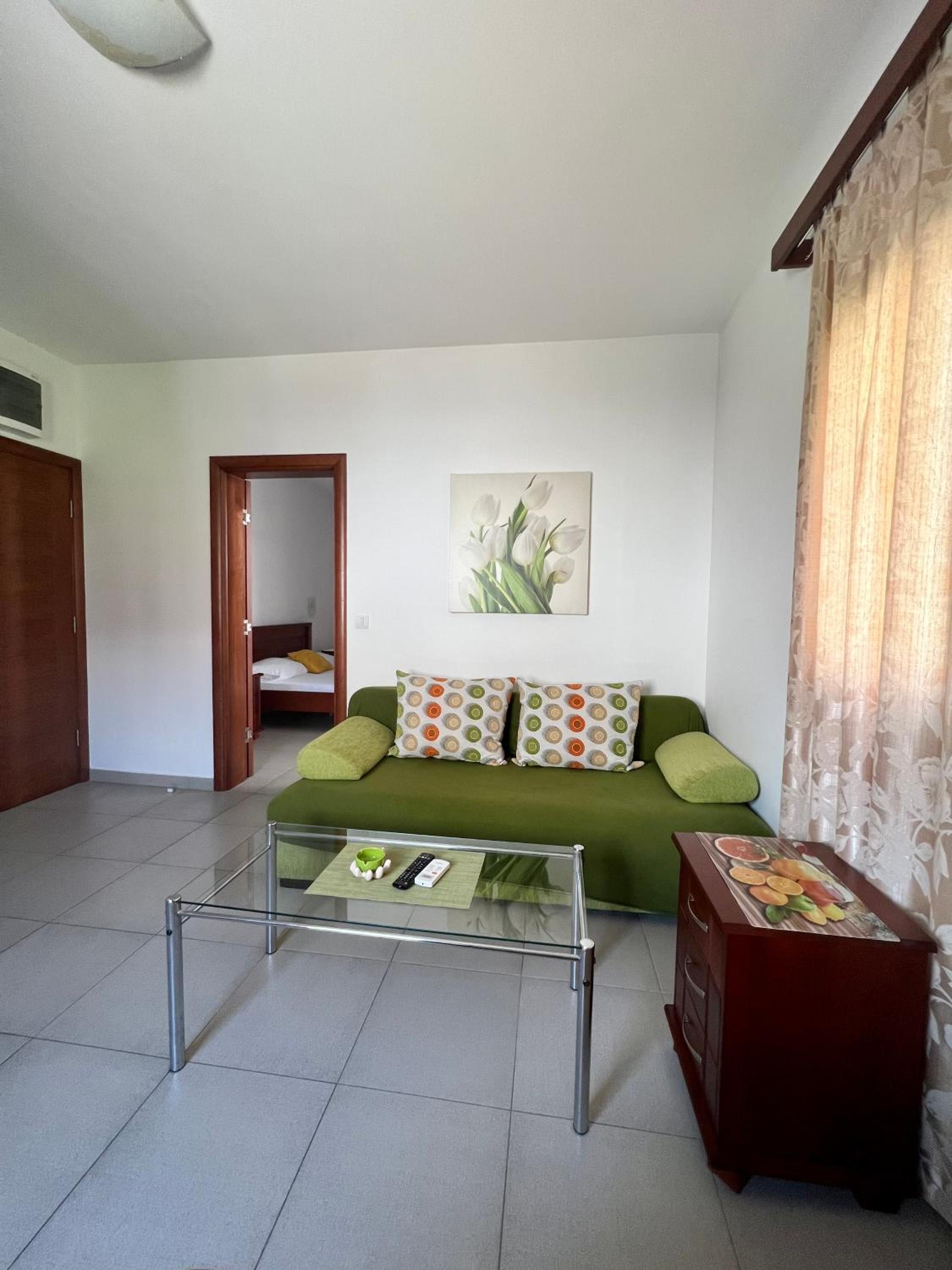 Apartments Sirena - Modern stay with free parking