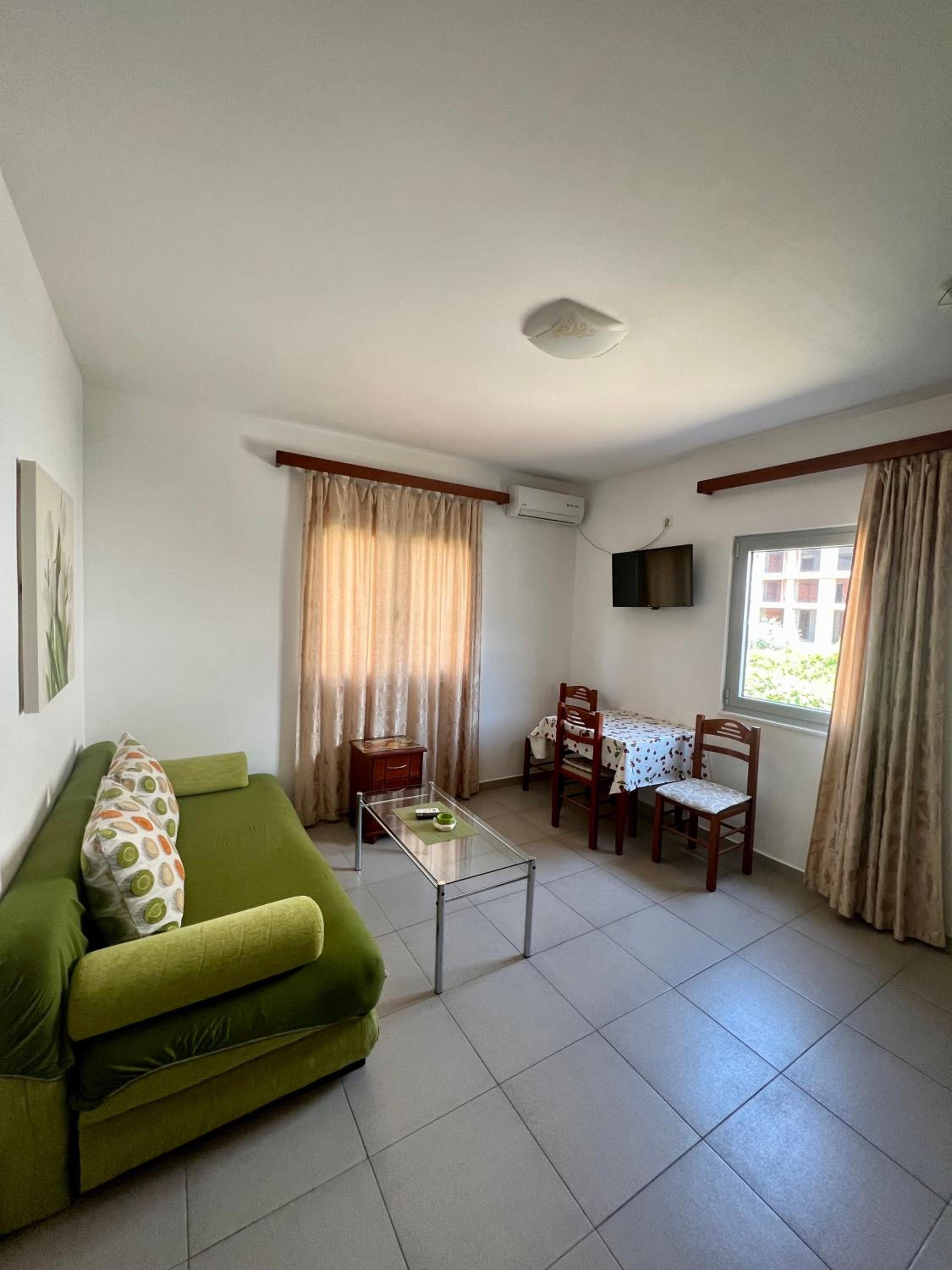 Apartments Sirena - Modern stay with free parking