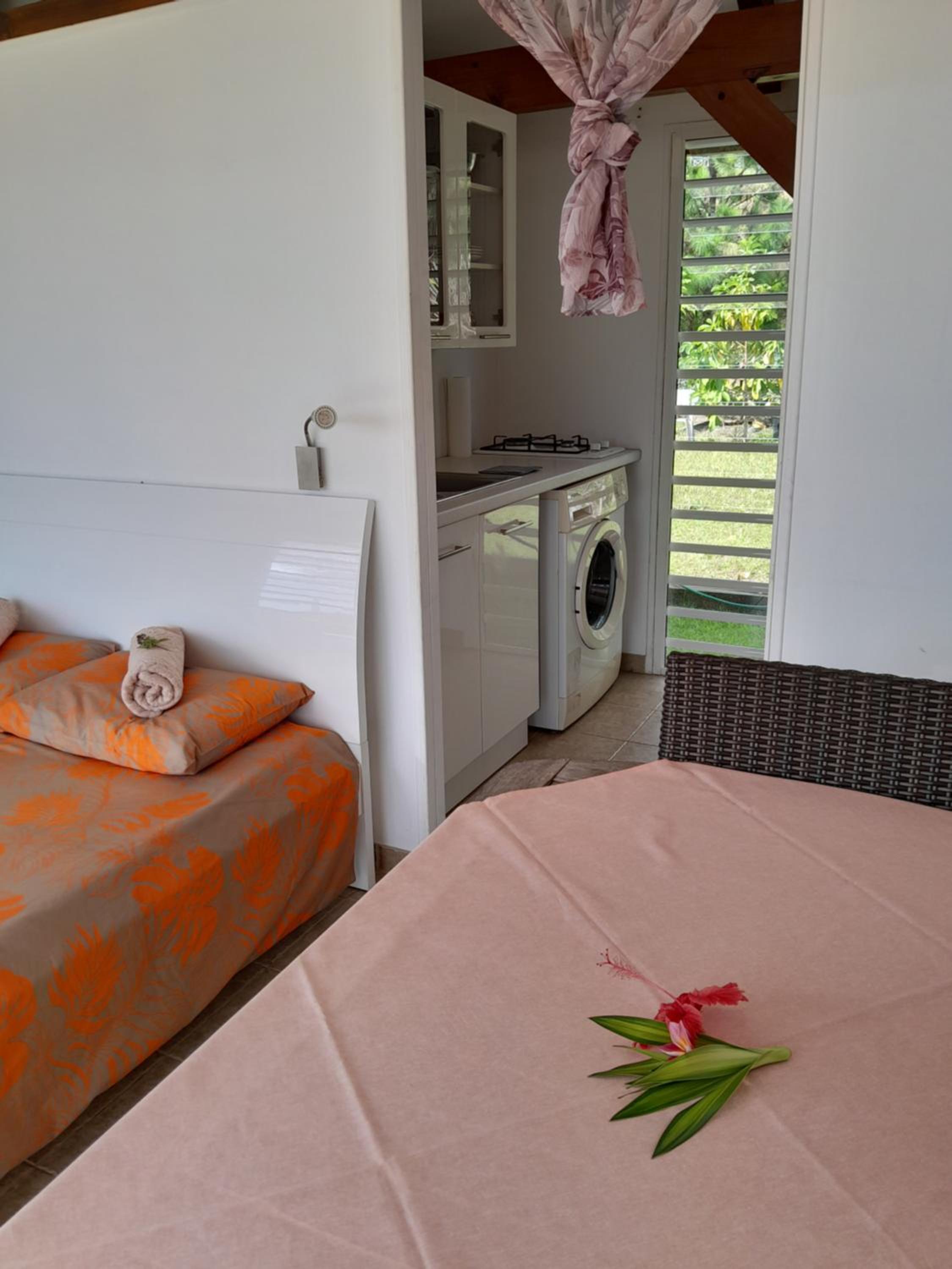 Bungalow Miwa view 3