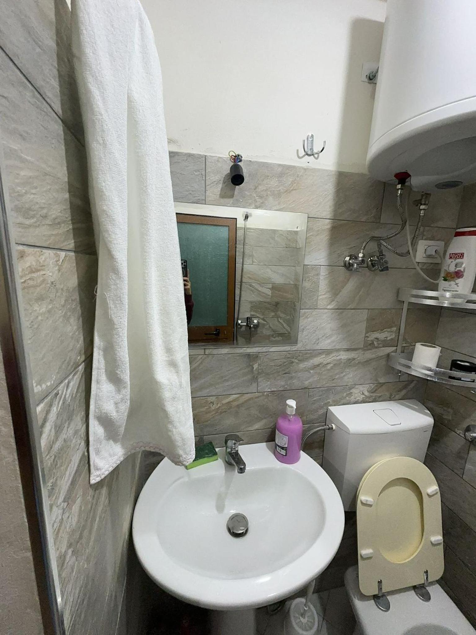 Guest House Shtëpiza Theth