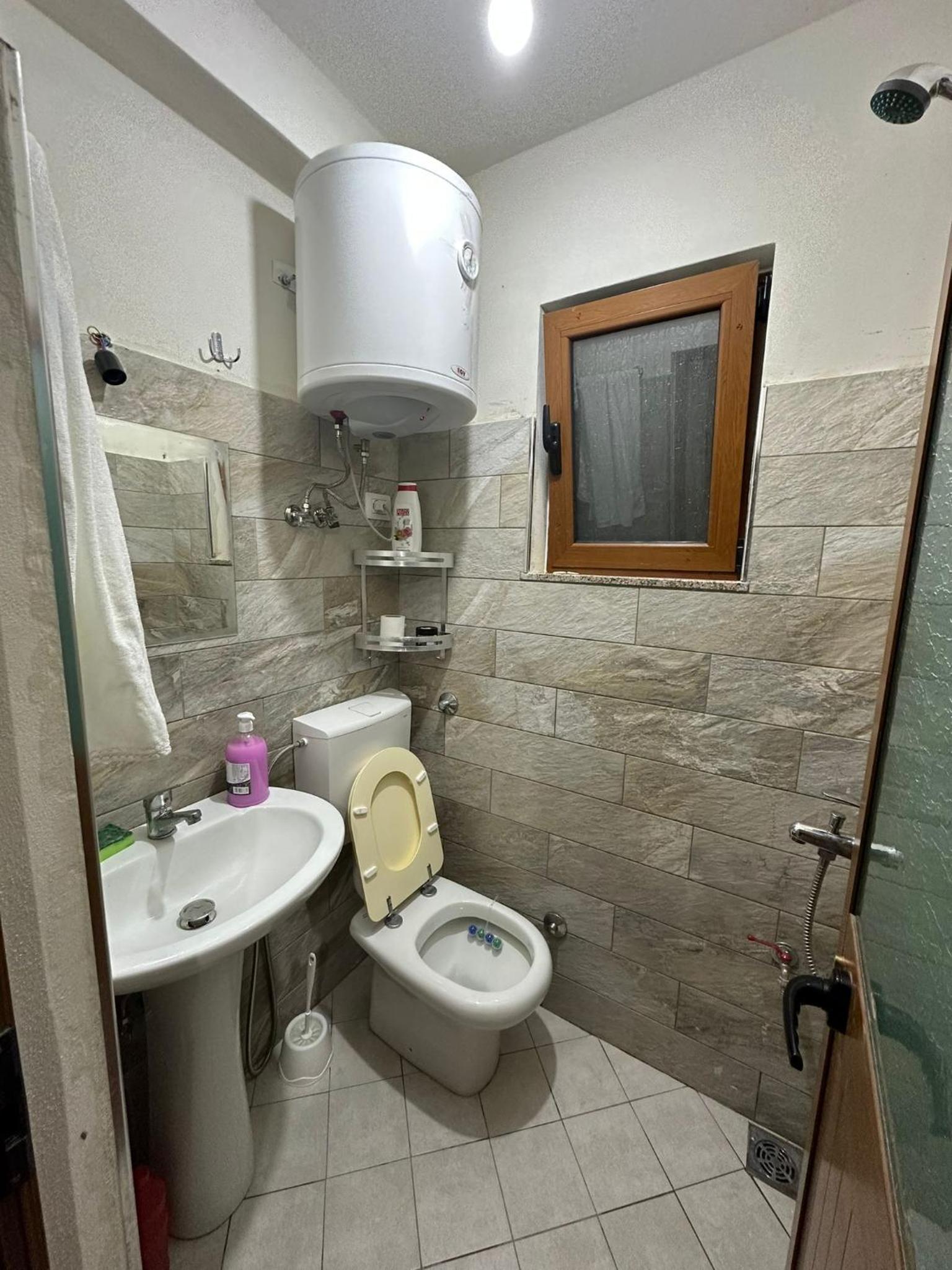 Guest House Shtëpiza Theth