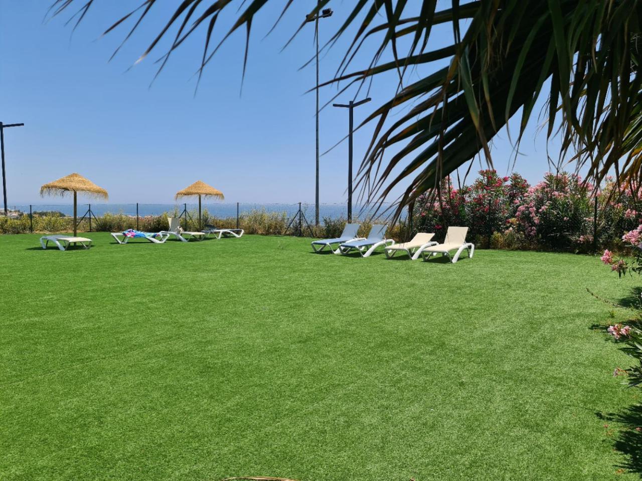 Seaside Serenity - Stylish Apartment with Spectacular Views