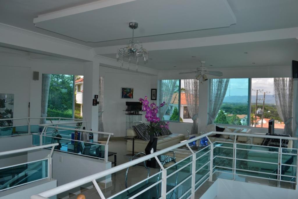 Casa campestre condominio la estancia, en Melgar piscina privada