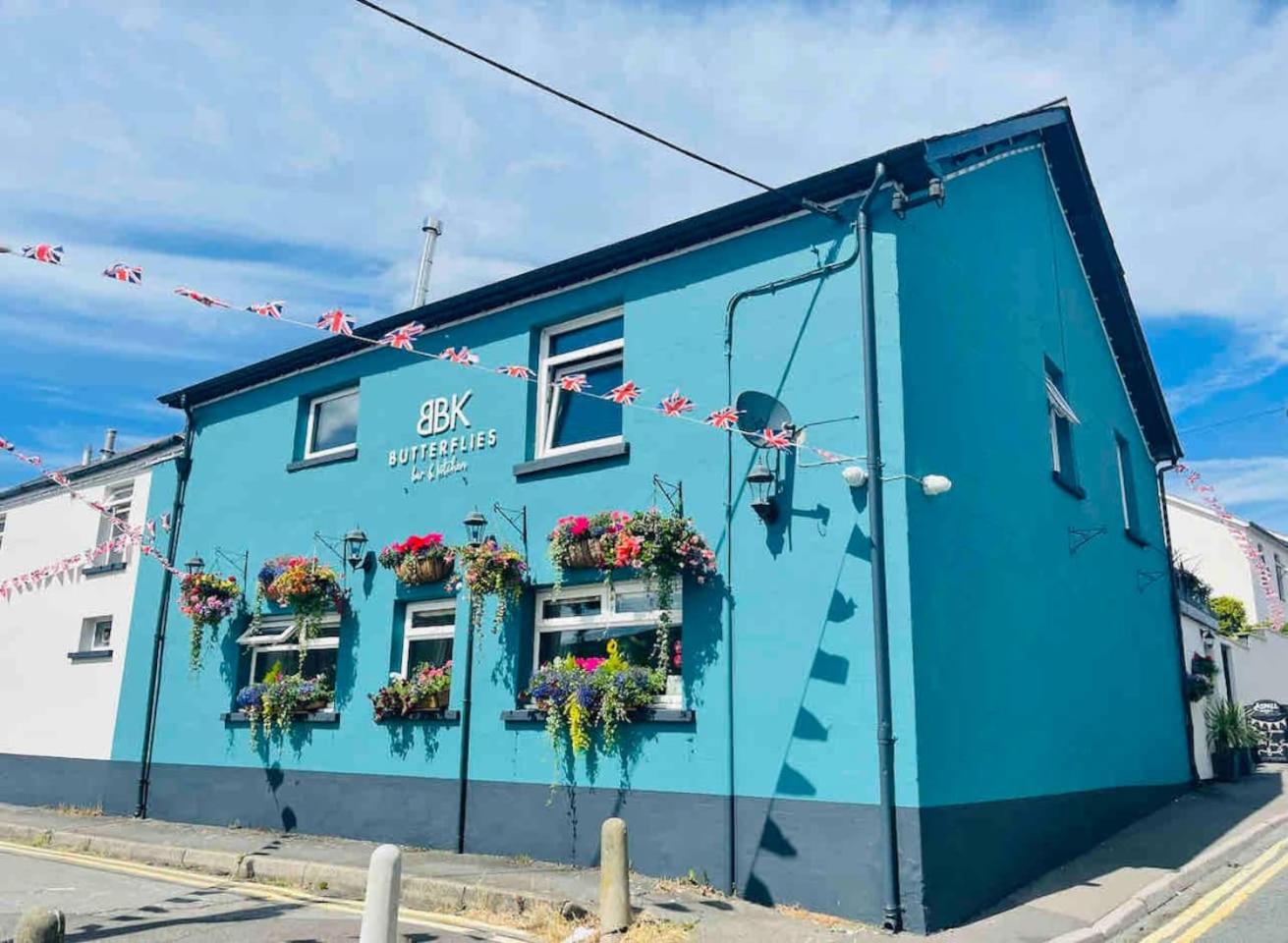 Hotel Bluebell Cottage Heritage Town Nr Brecon Beacons With Hot Tub