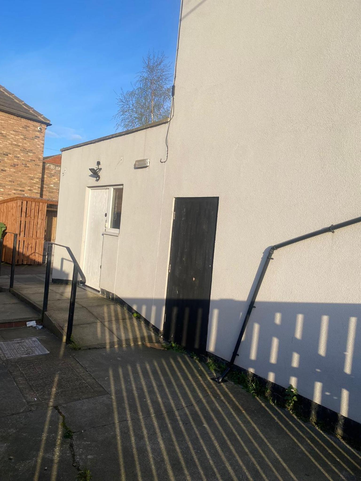 SEV Studio Apartment, Castleford