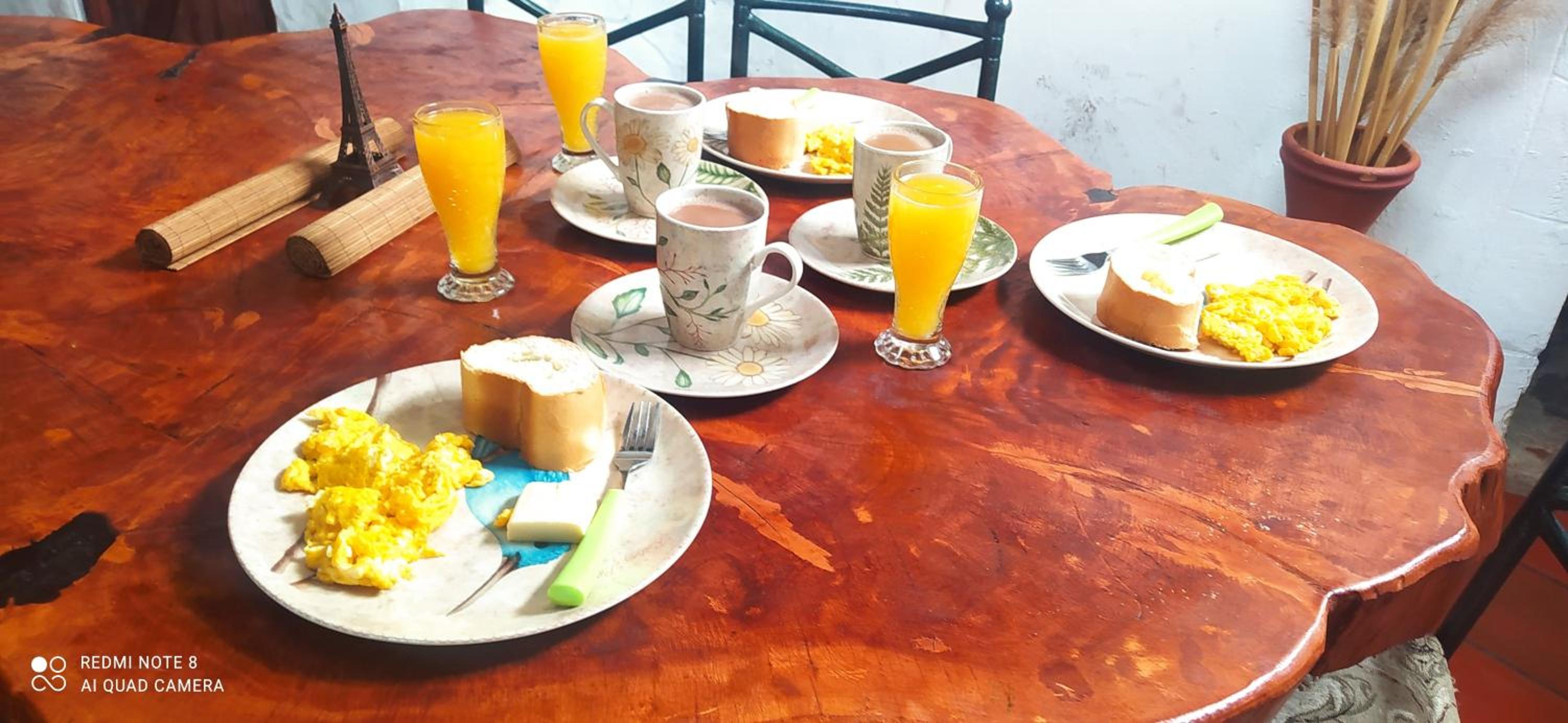 Hotel casita al reves Mirador cabañas - Image 1