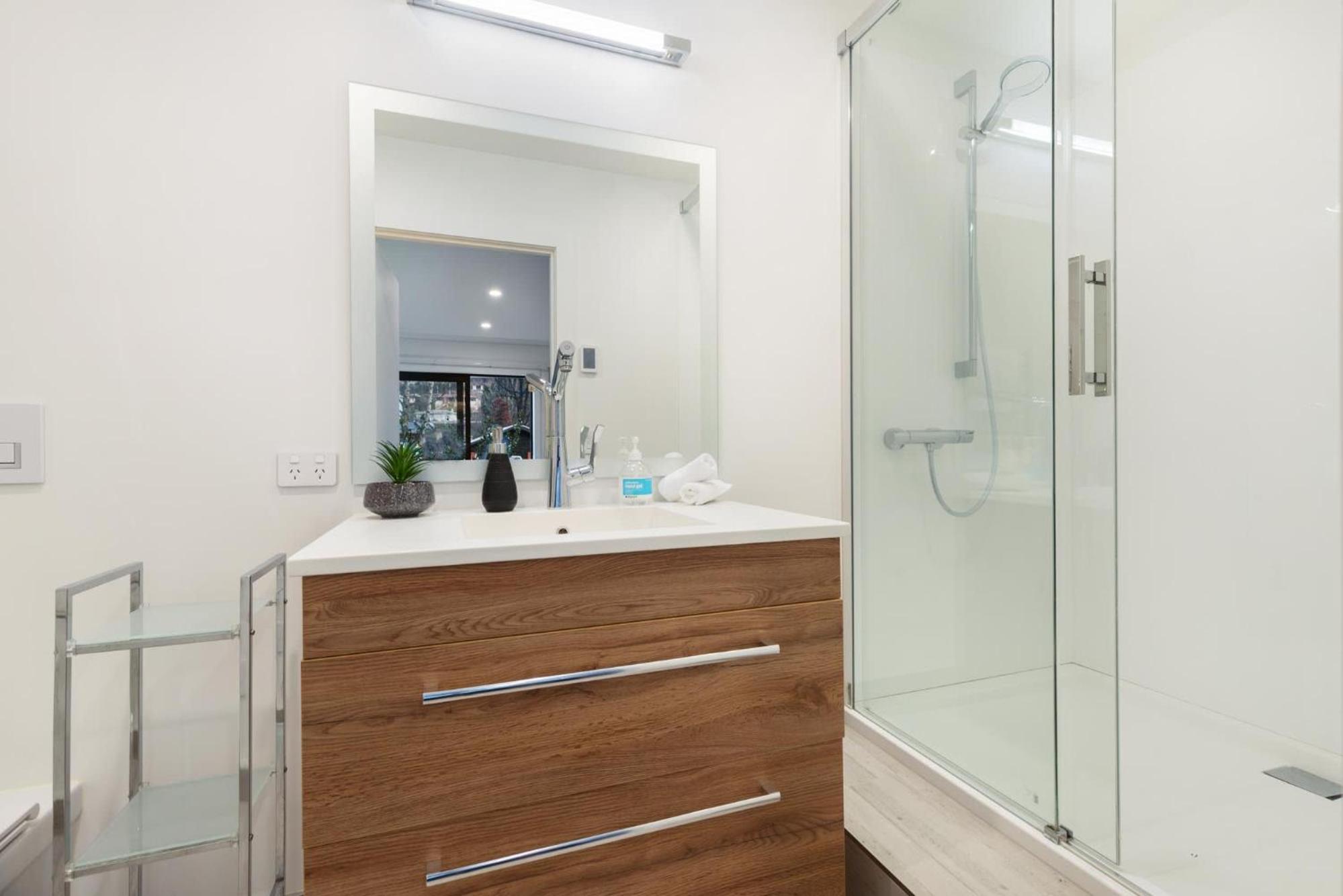 Private Studio on Fryer view 5