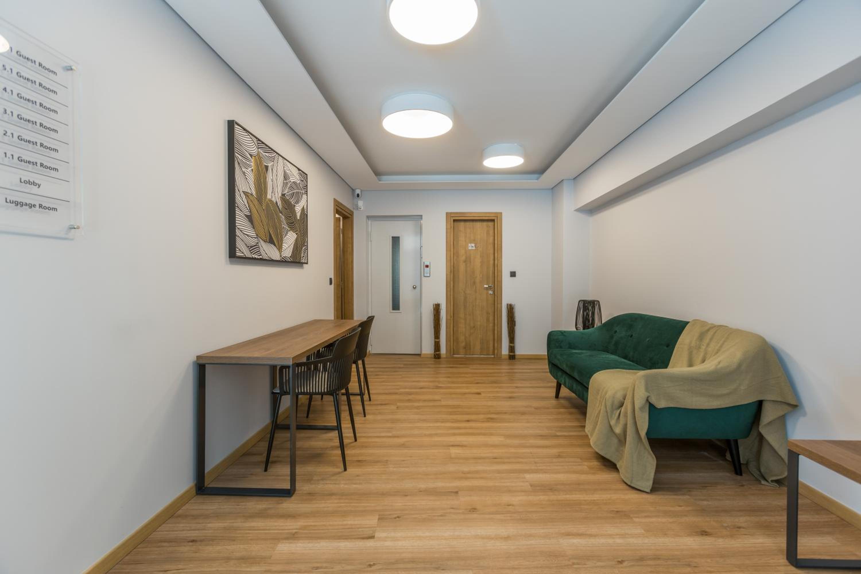 Aethir Urban Stay by Raise