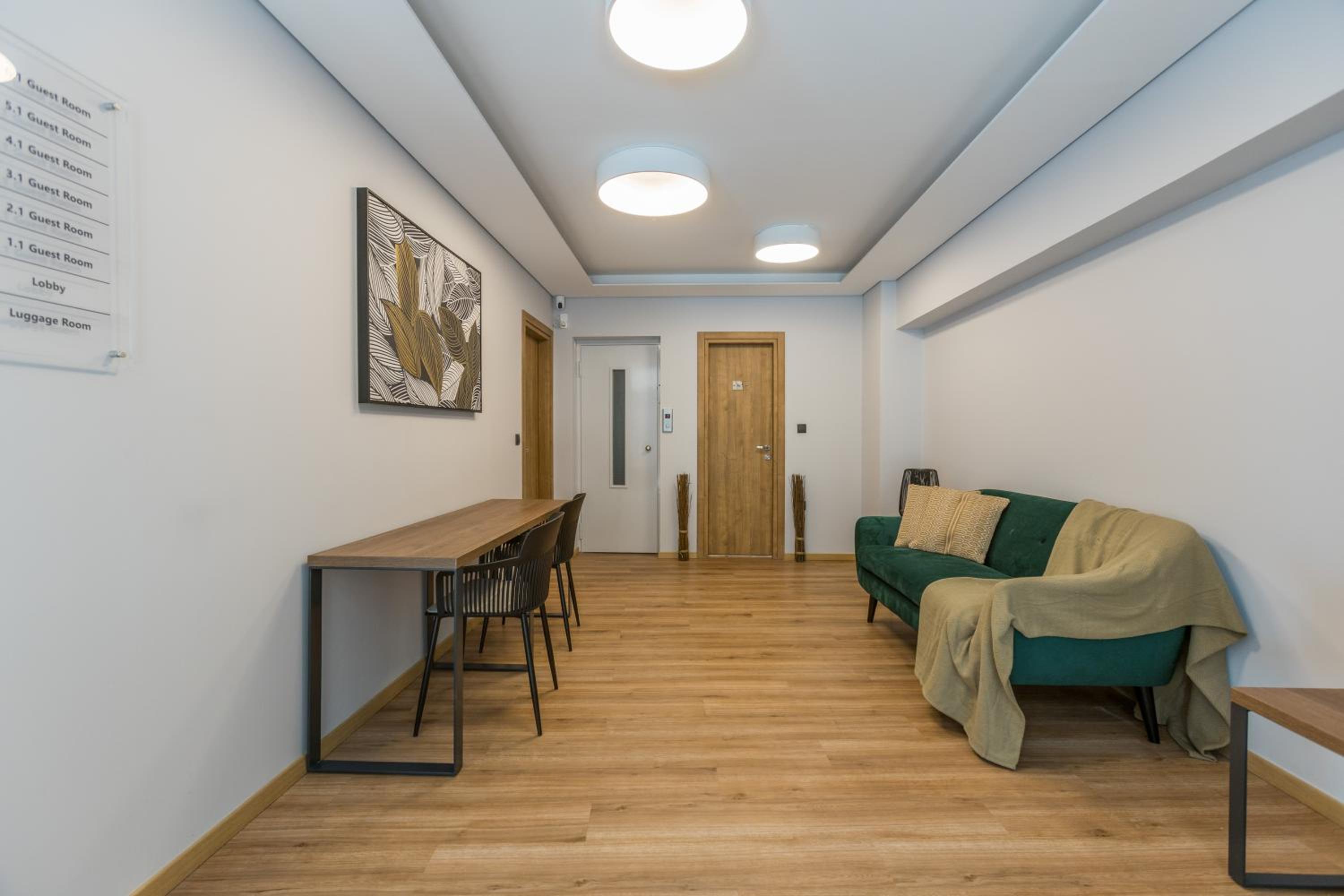 Aethir Urban Stay by Raise