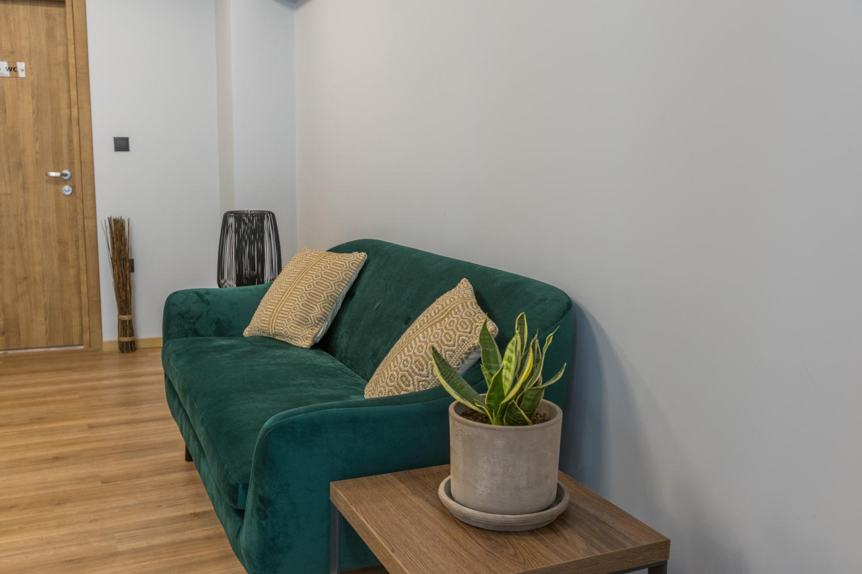 Aethir Urban Stay by Raise