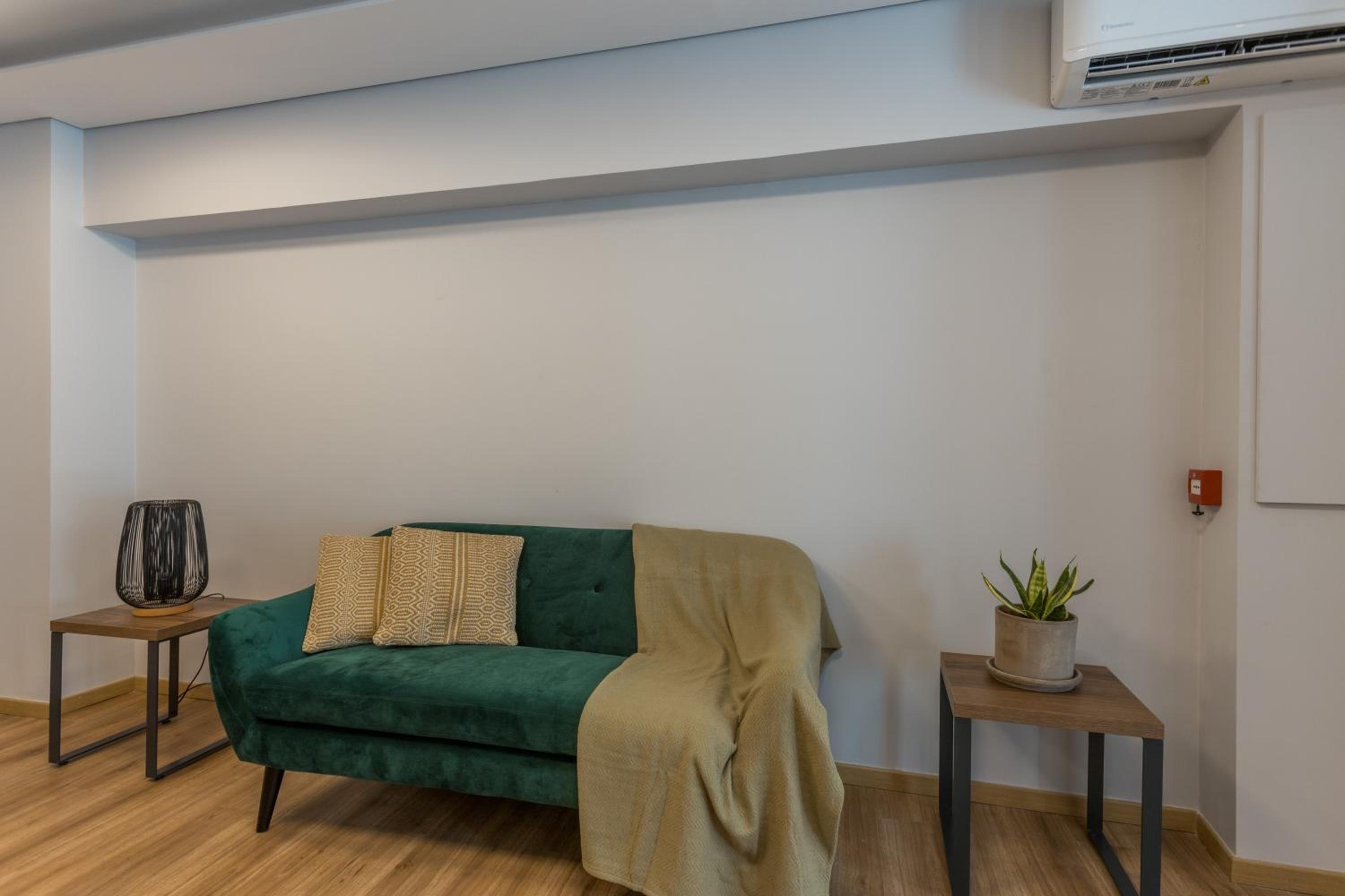 Aethir Urban Stay by Raise