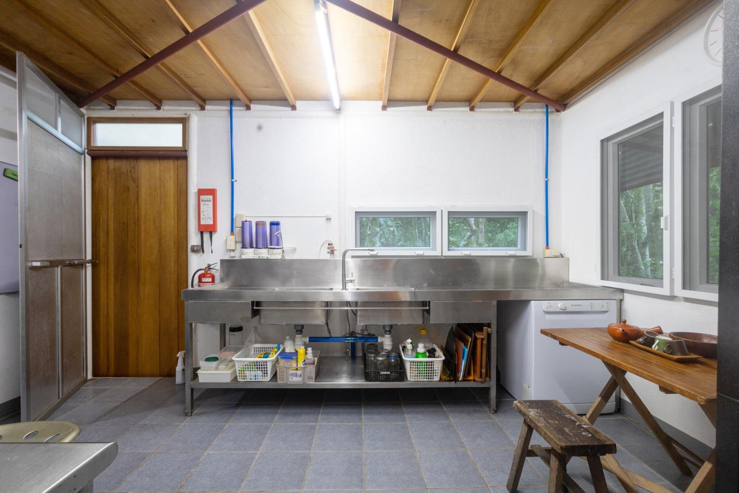 Private Nature Retreat w/Brick Oven & Hiking view 4