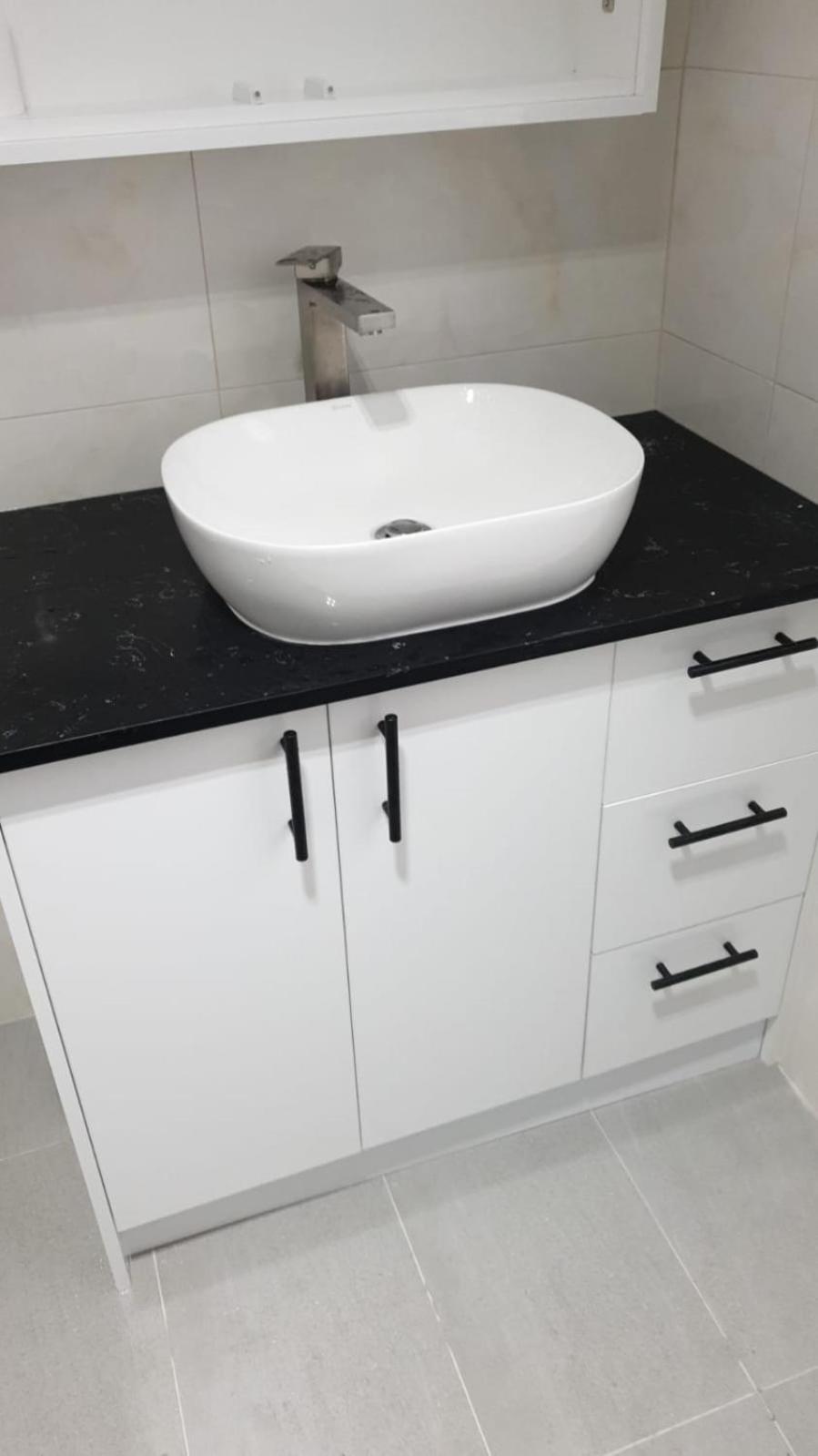 DIANELLA Budget Rooms Happy Place to Stay