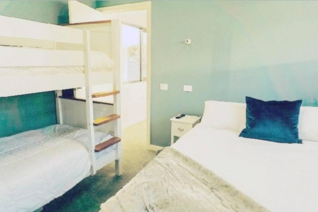 Brand New Chalet - Fox Hollow
