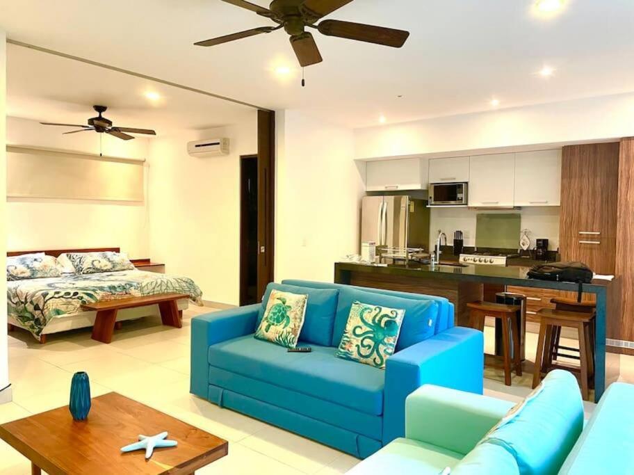 Luxury Apartment with M Benz and & Driver Included view 4