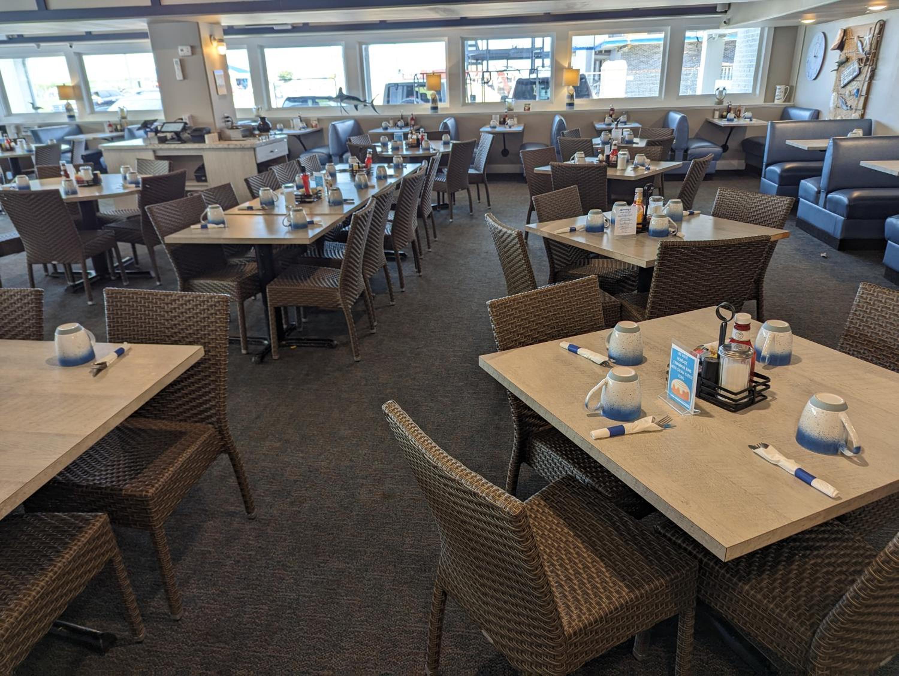 Admiral Resort Motel
