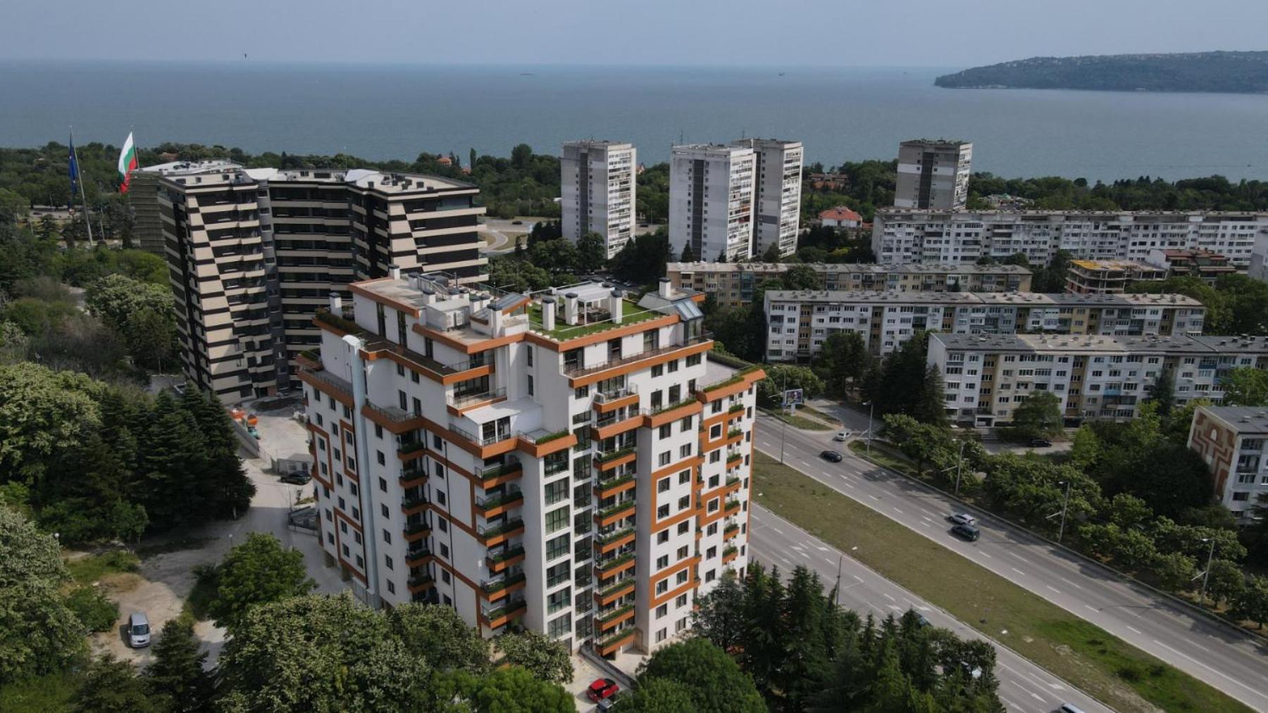 Metalex Garden 2bdrm Luxury Apartment