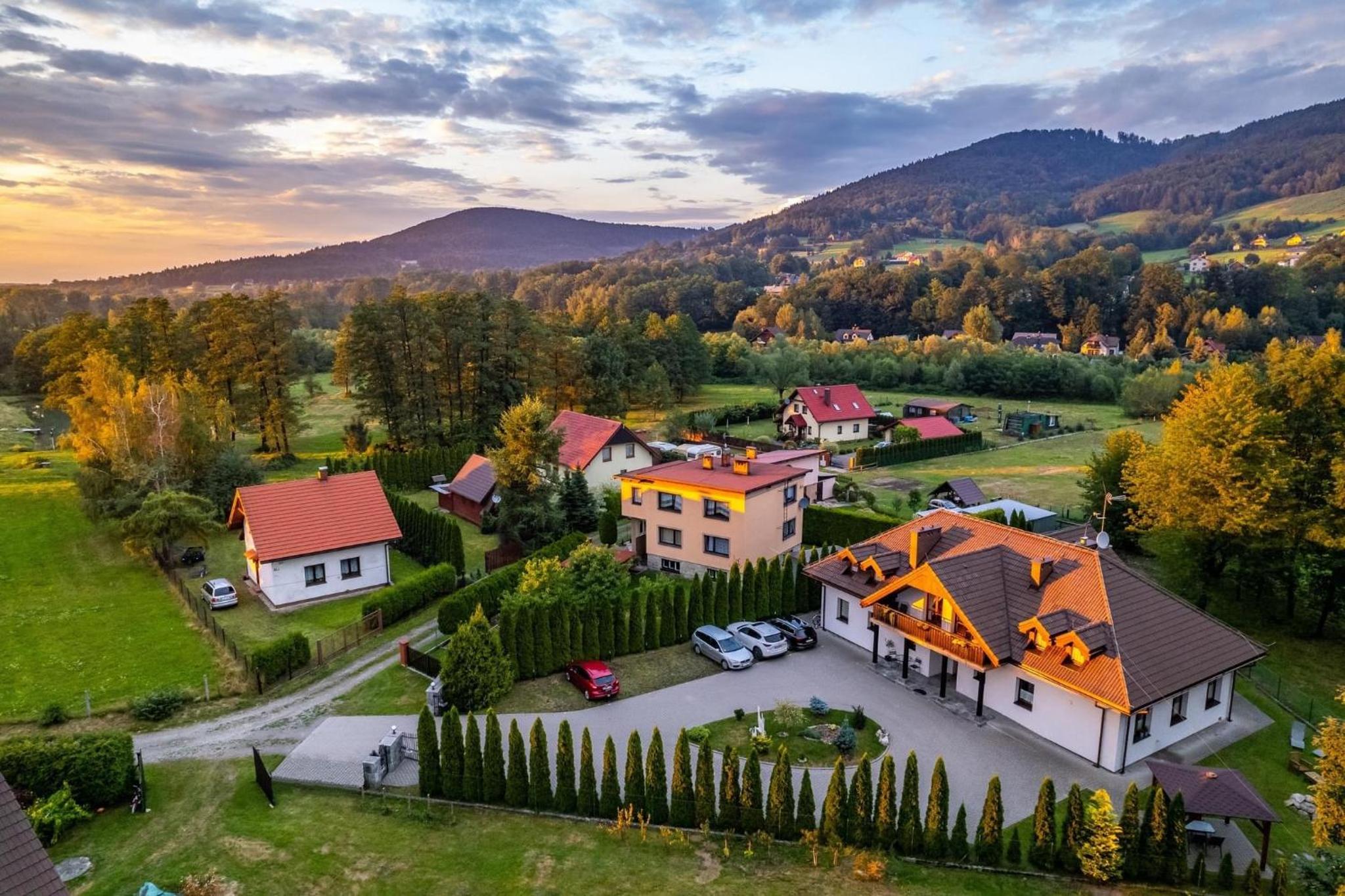 Dworek Góra i Kura
