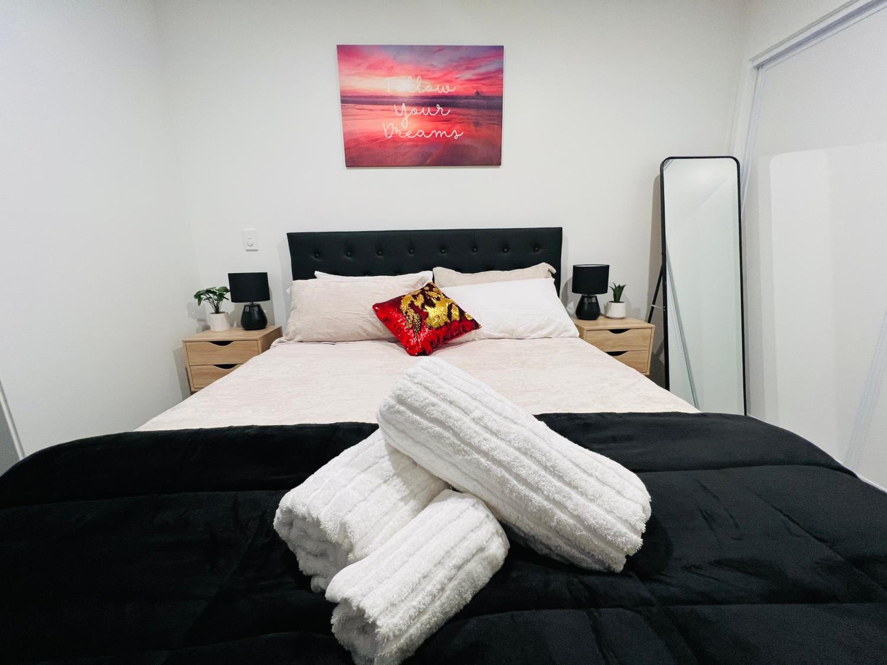 Cosy home in Christchurch view 4
