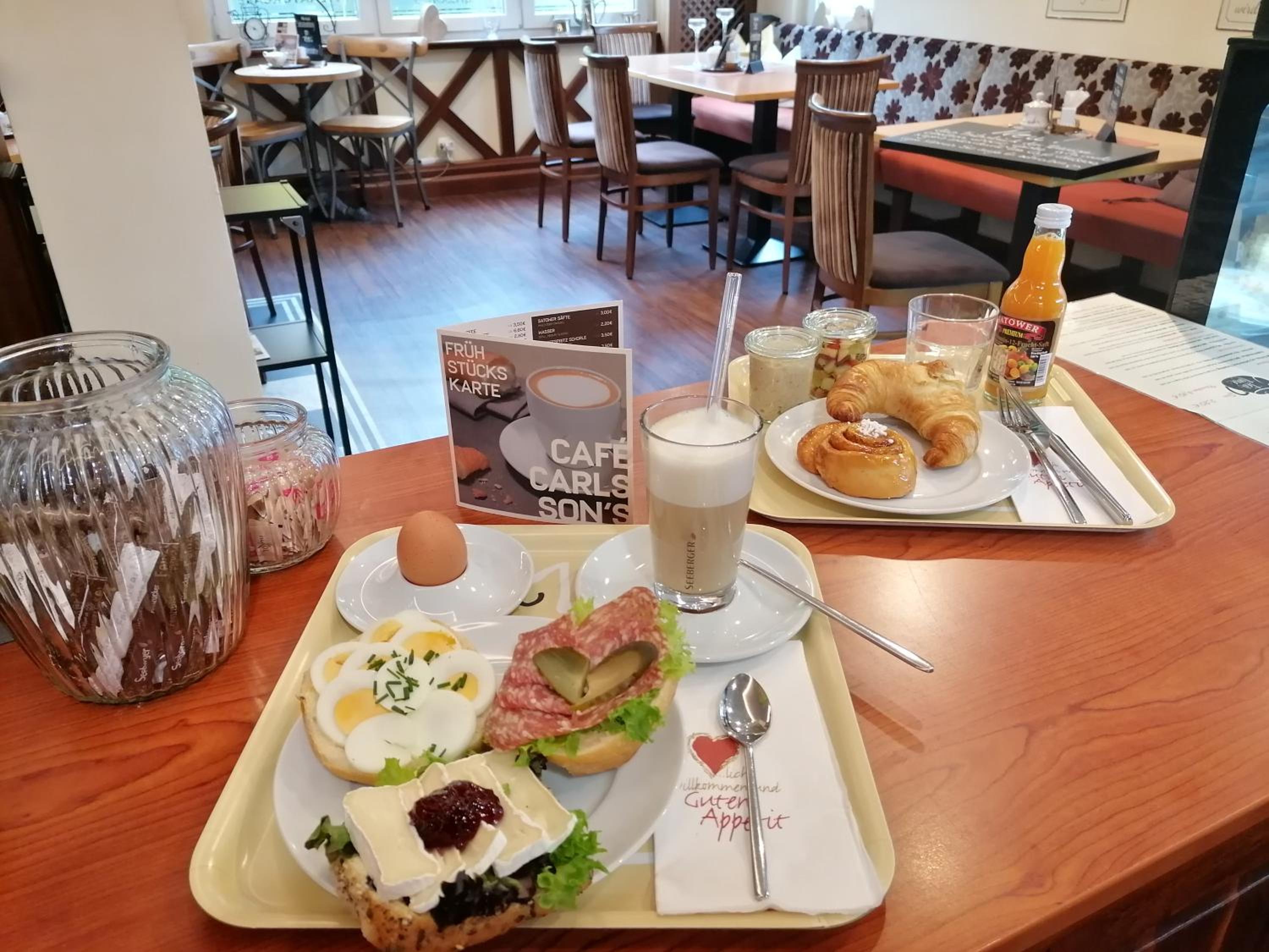 Pension Sanddorn mit Café Carlssons