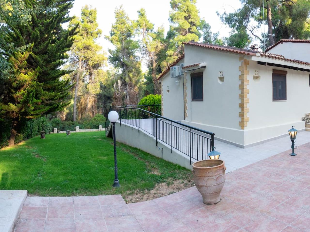 Sani Traditional Forest Villa