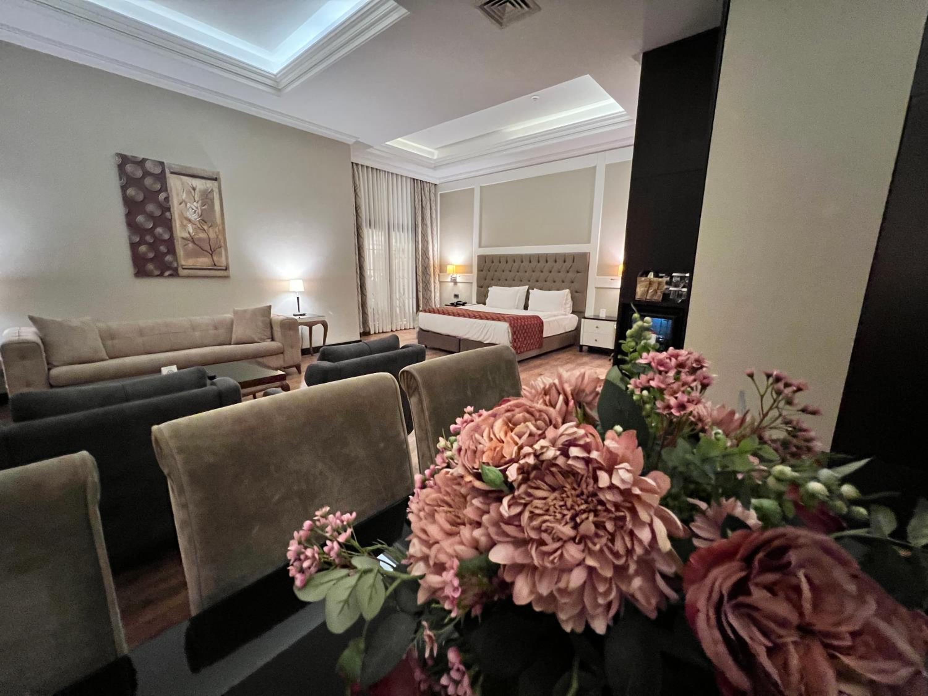 Ramada Otel & Suites by Wyndham İstanbul Merter - Image 73