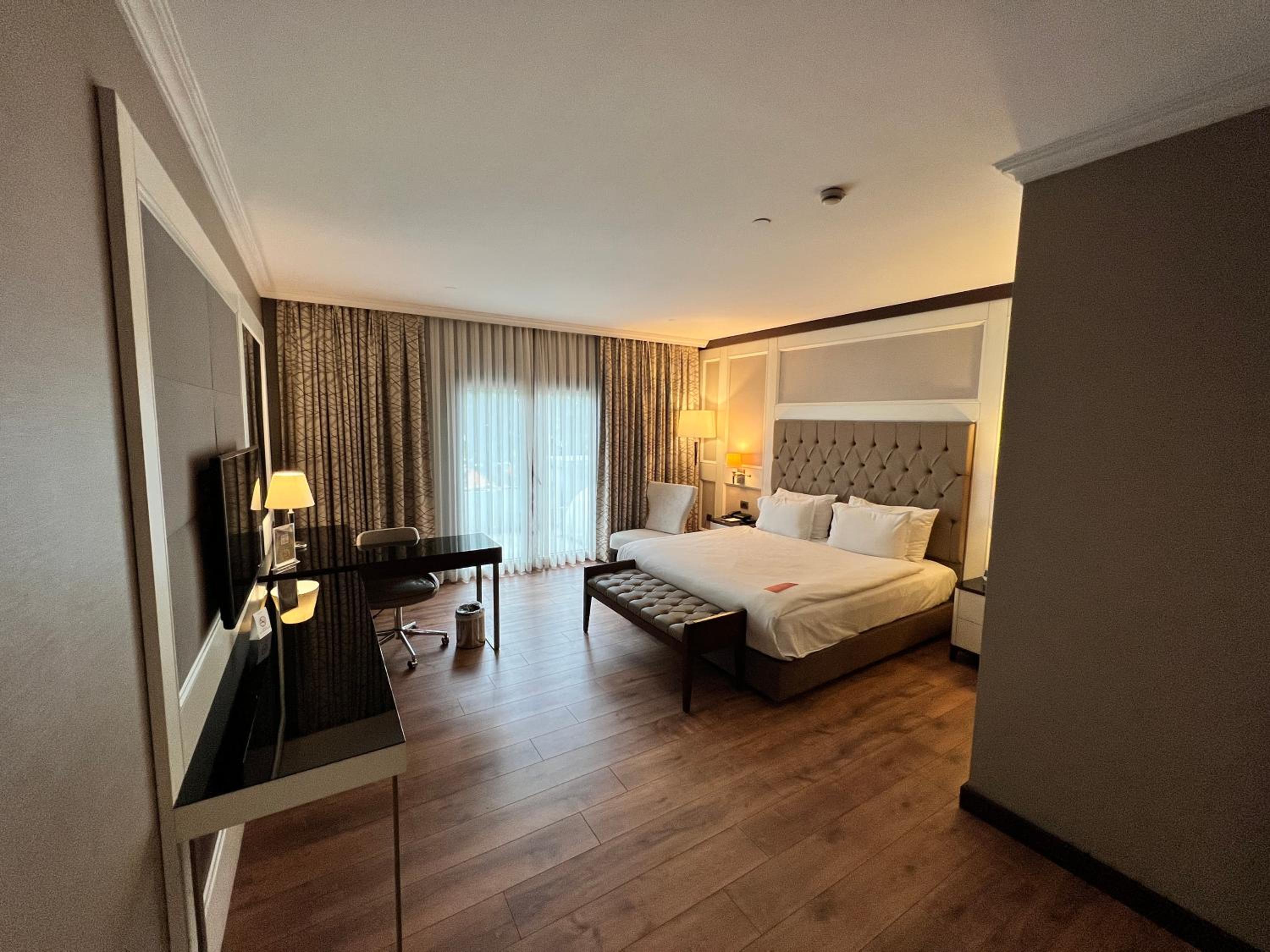 Ramada Otel & Suites by Wyndham İstanbul Merter - Image 141