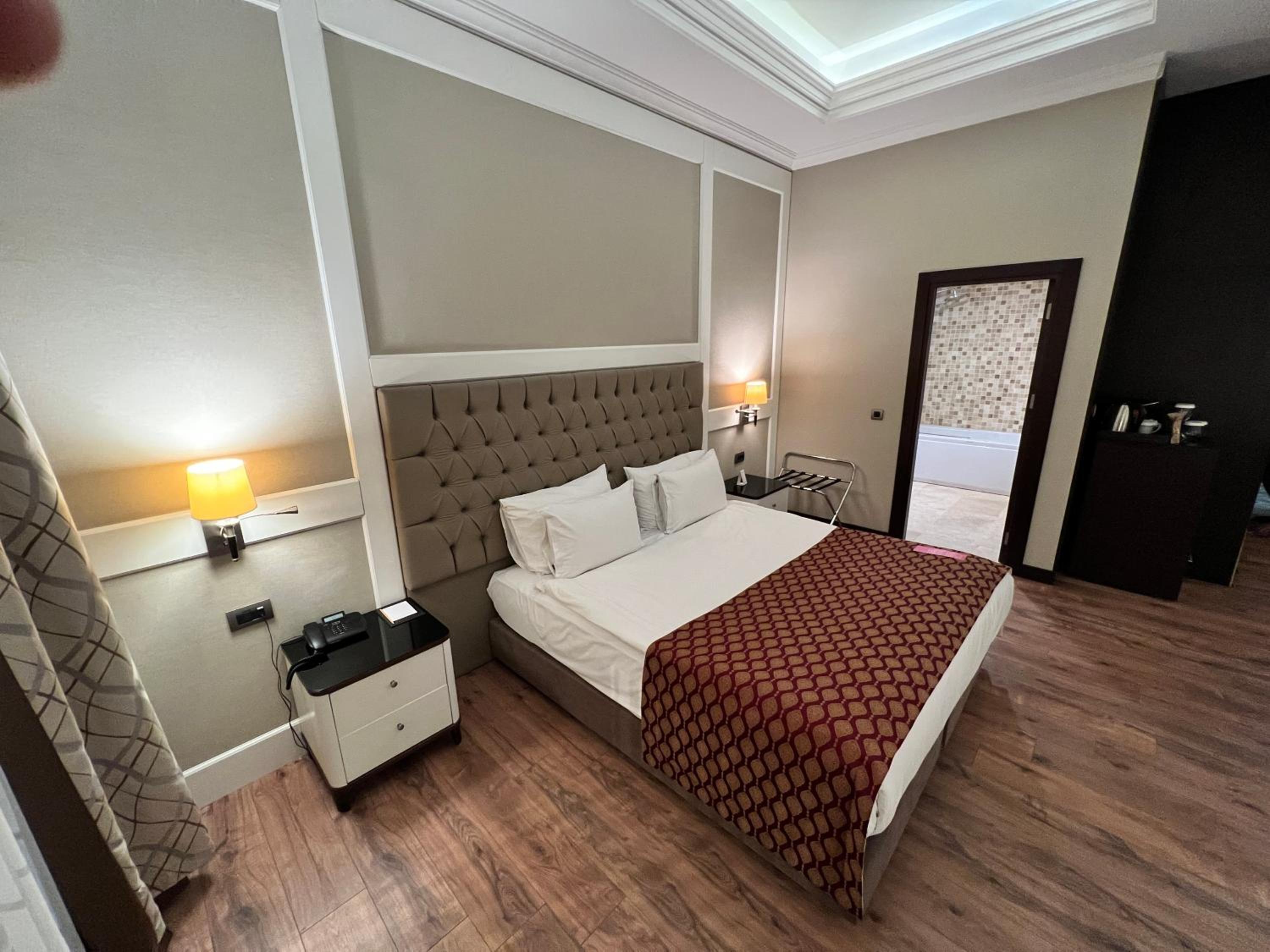 Ramada Otel & Suites by Wyndham İstanbul Merter - Image 142