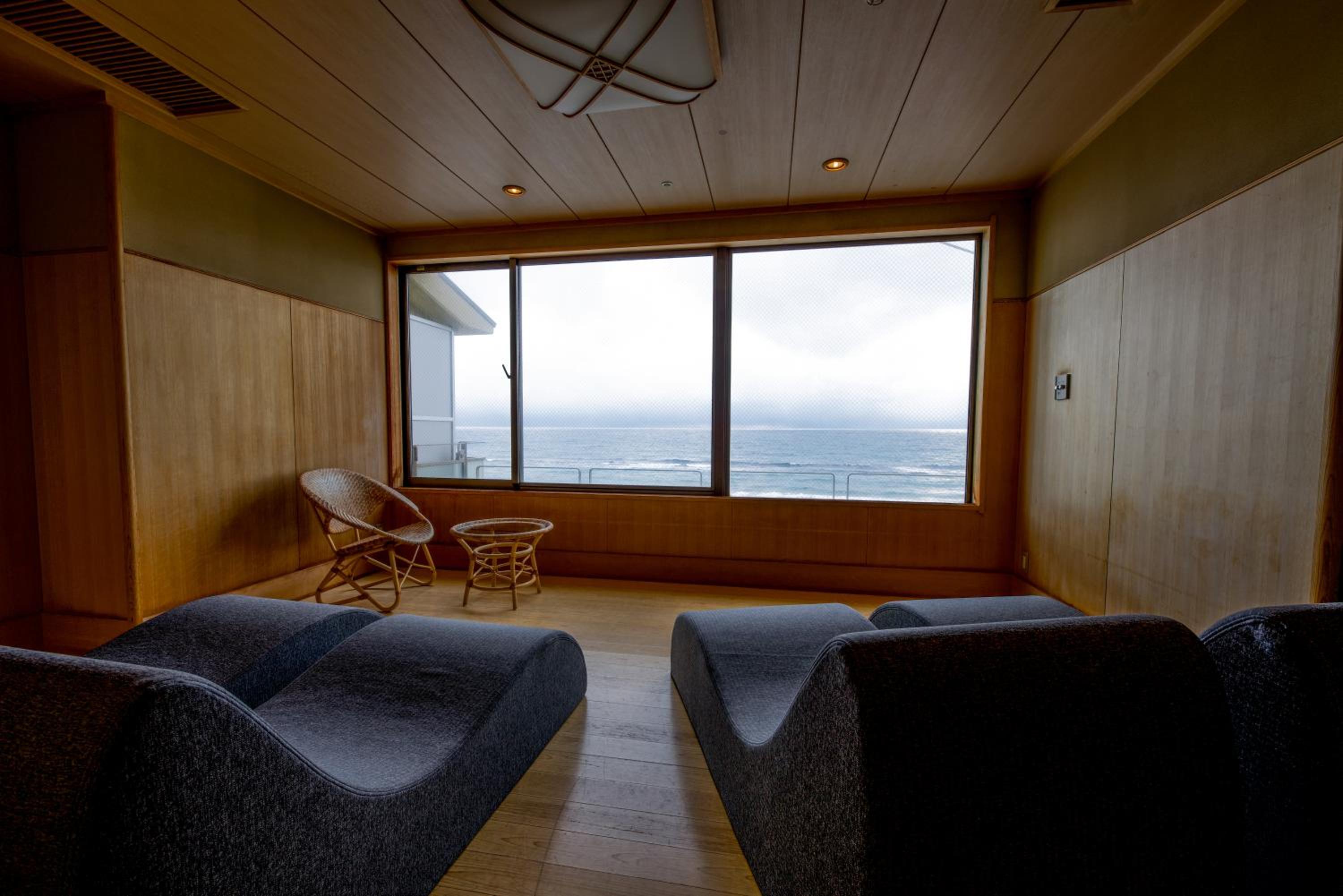 Wakamatsu Hot Spring Resort