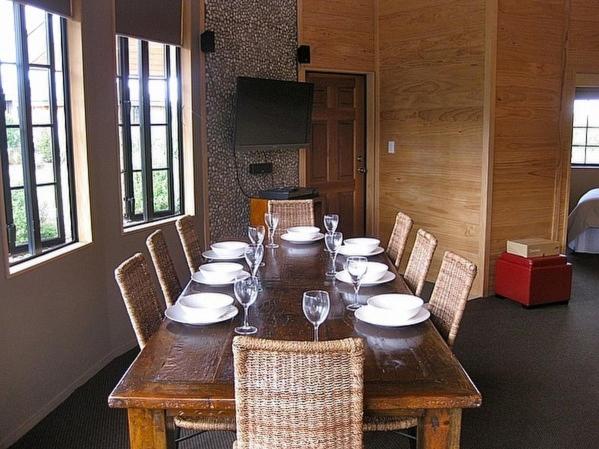 Mangawhero - Modern Yurt Style Chalet, Ohakune view 5