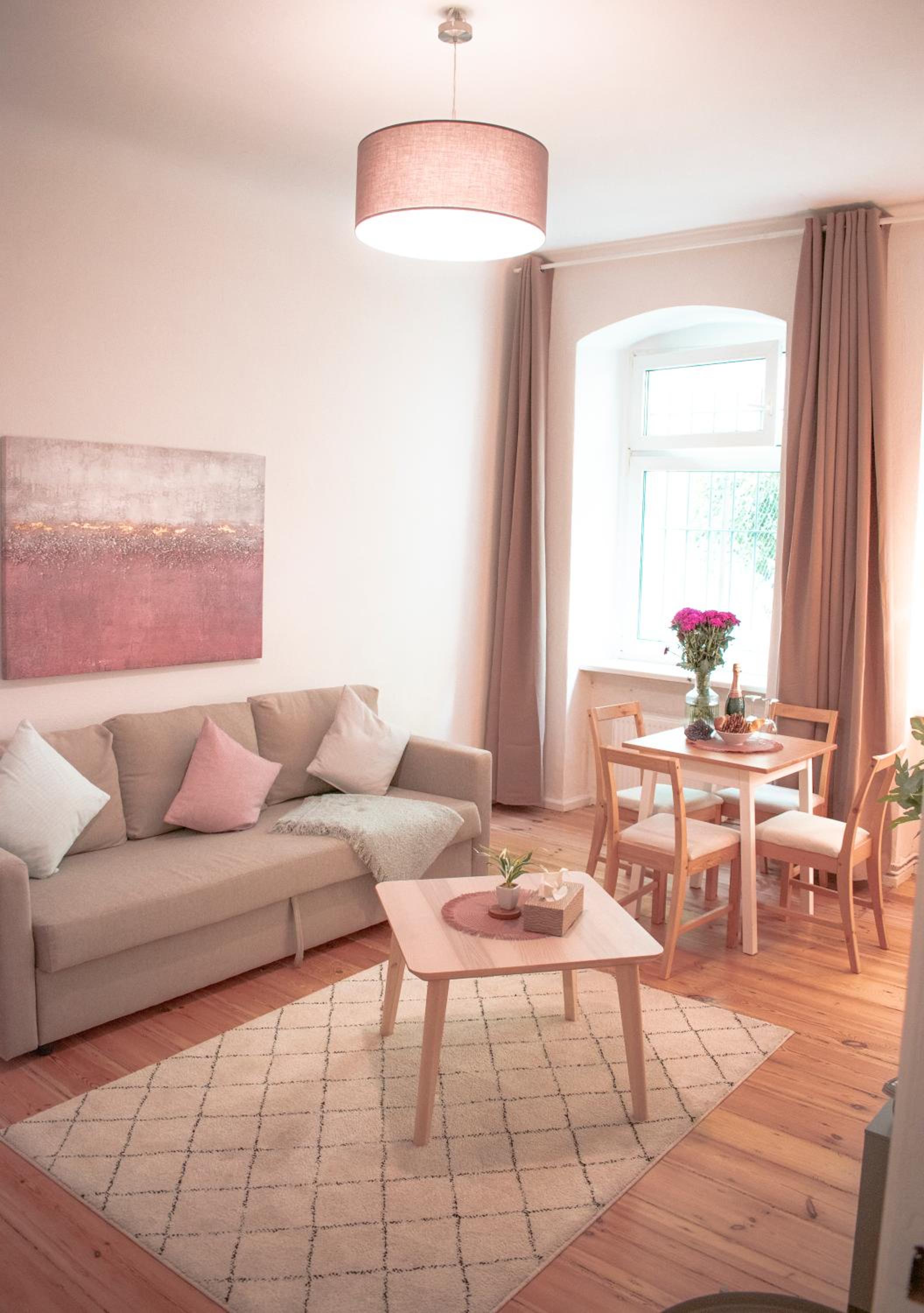 Peaceful Flat for 4 in Prenzlauer Berg (55sq)