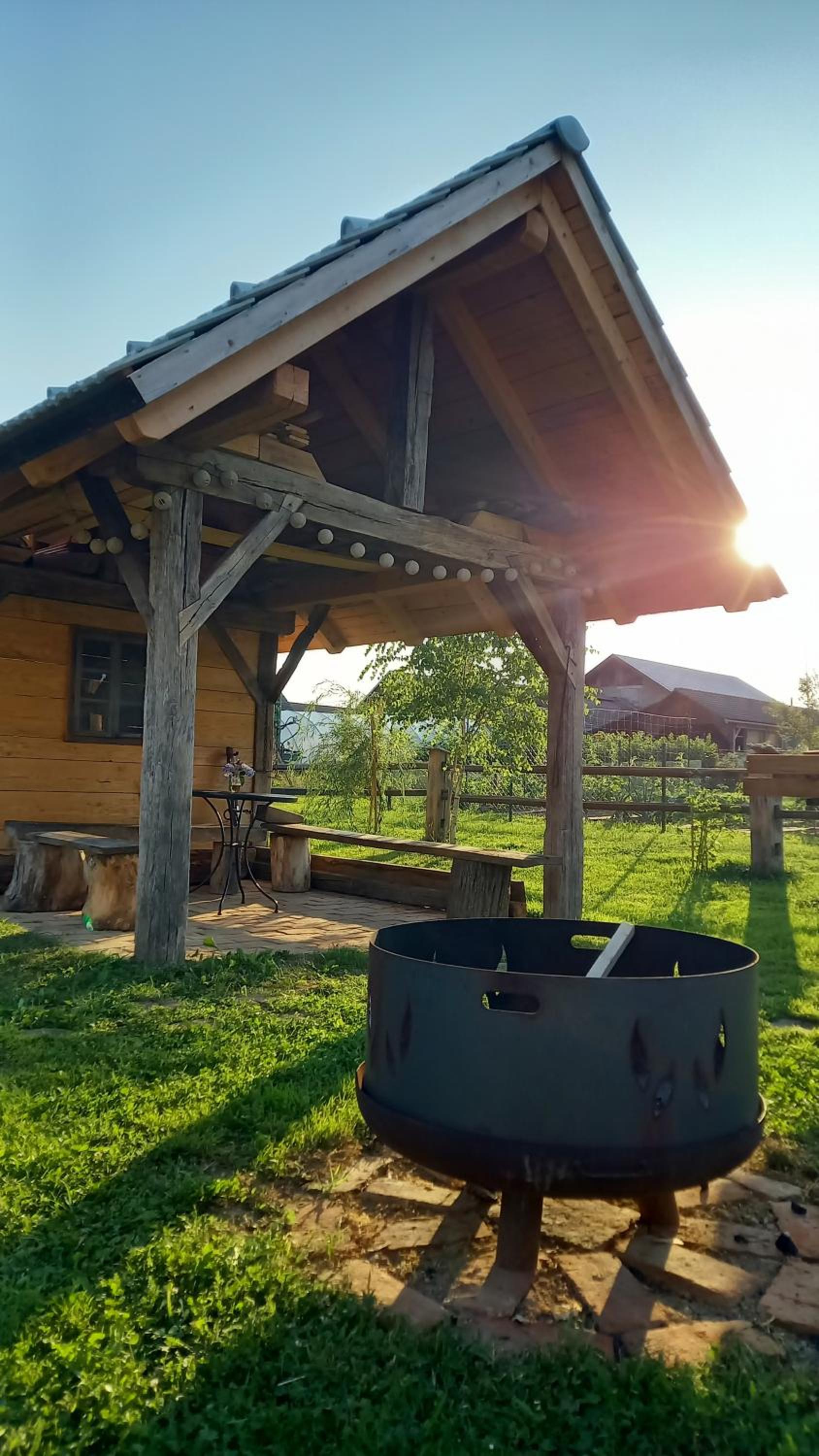 Pig barn - Svinjaki view 3