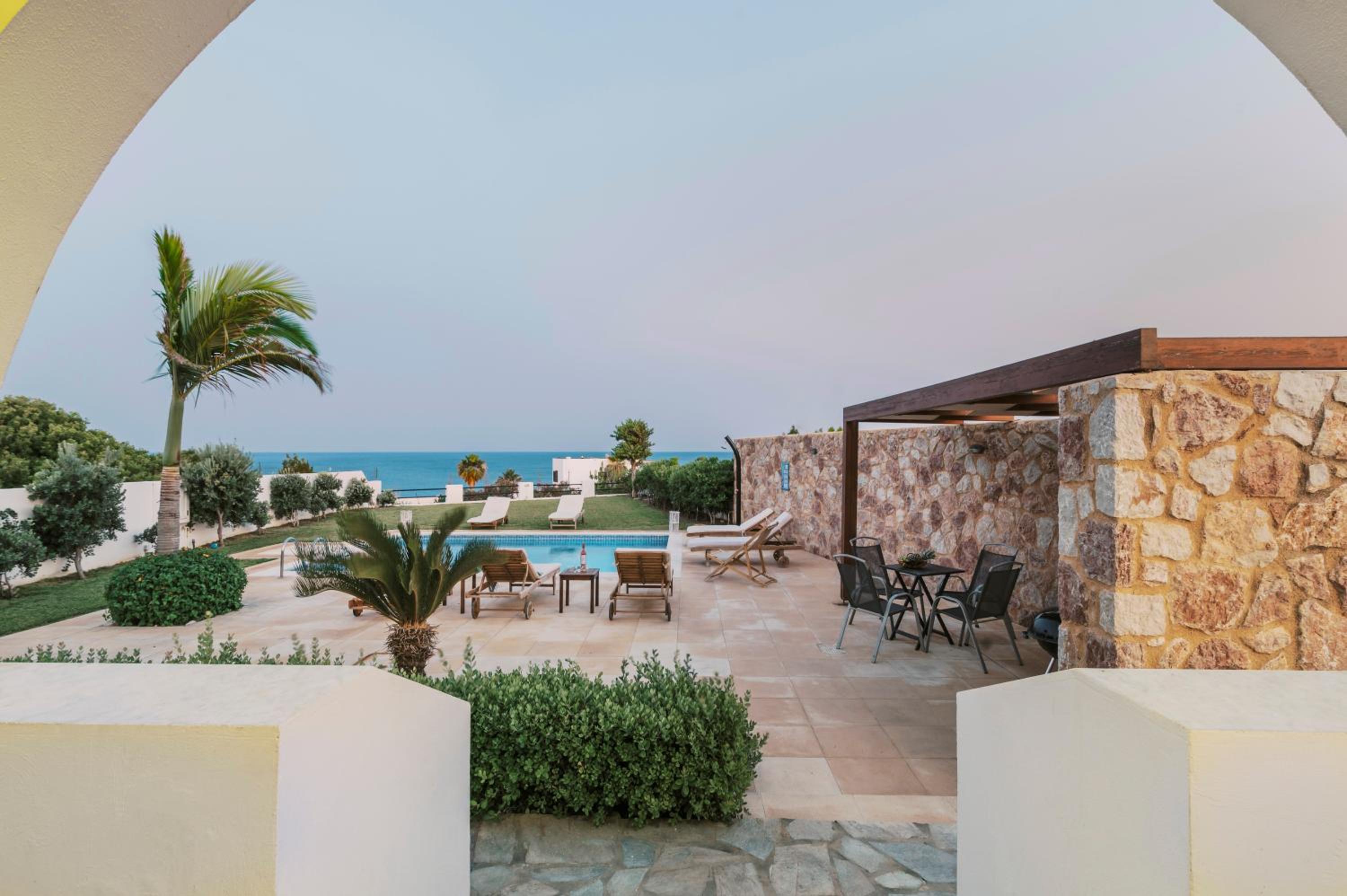 Deep Blue Villa