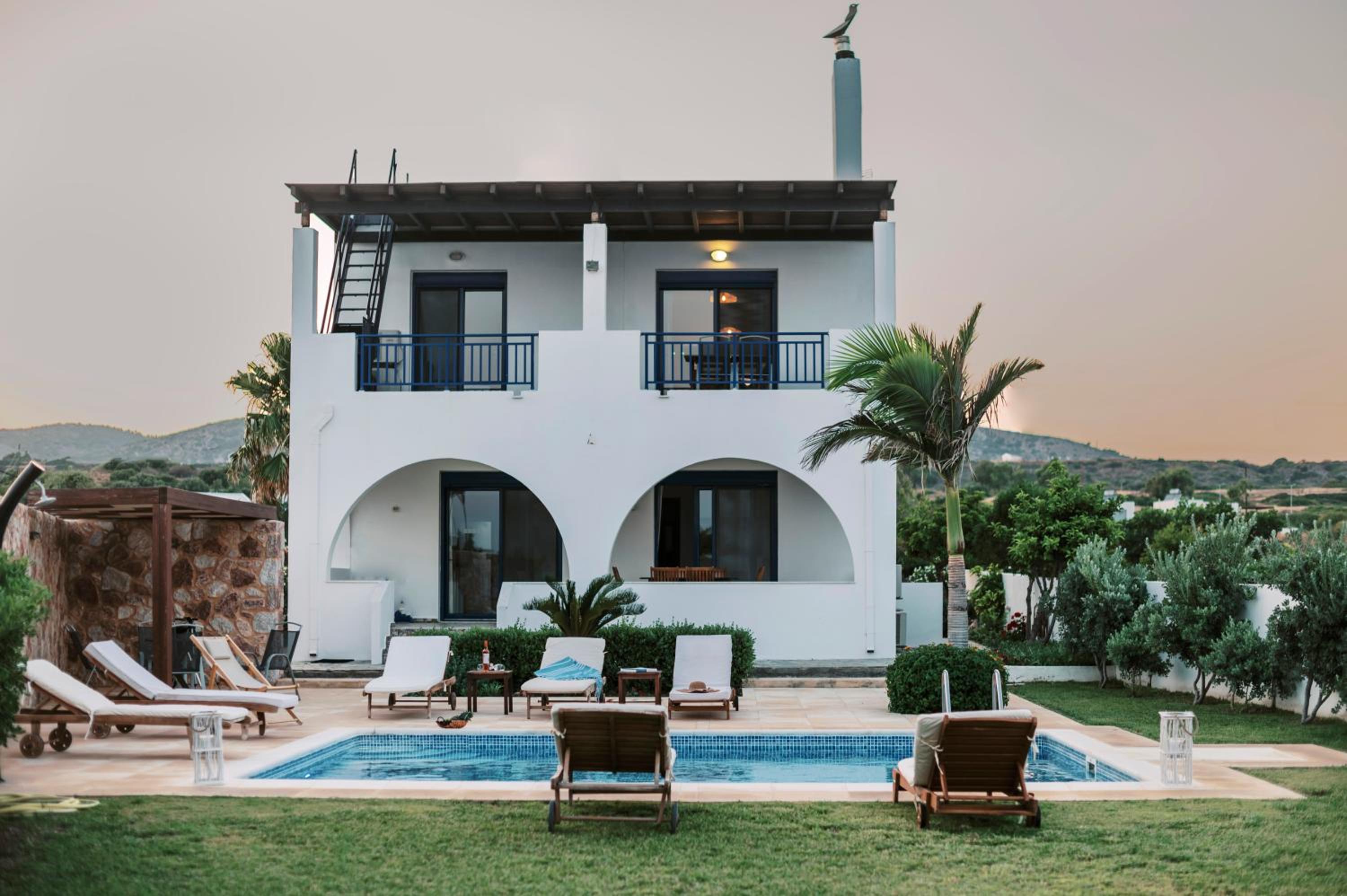 Deep Blue Villa
