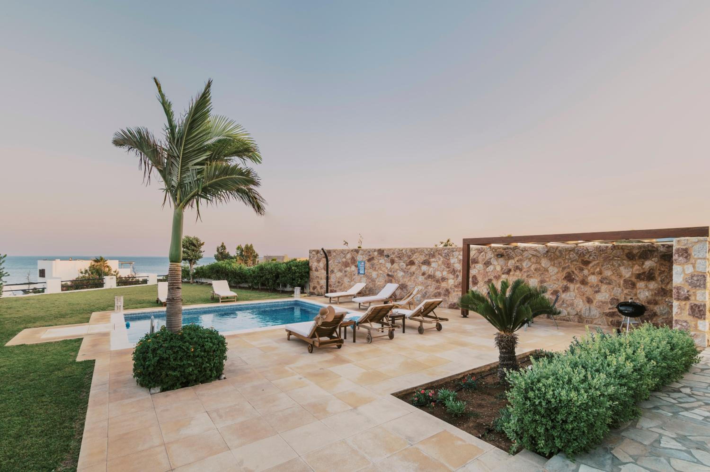 Deep Blue Villa